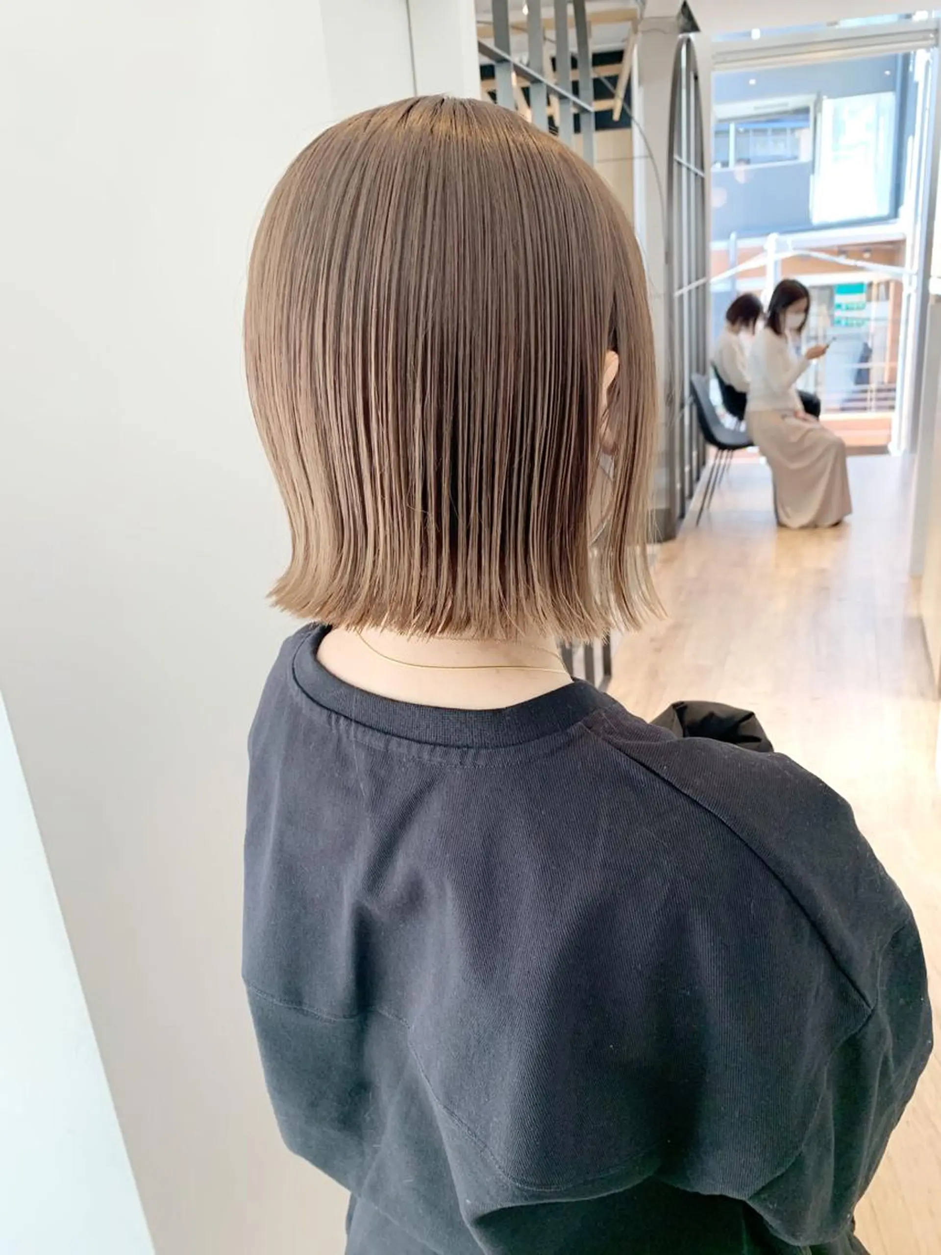 ミディアム カラー 切りっぱなしボブ ベージュカラー ボブ 切りっぱなしボブ/ ショート/カエ🌛のヘアスタイル