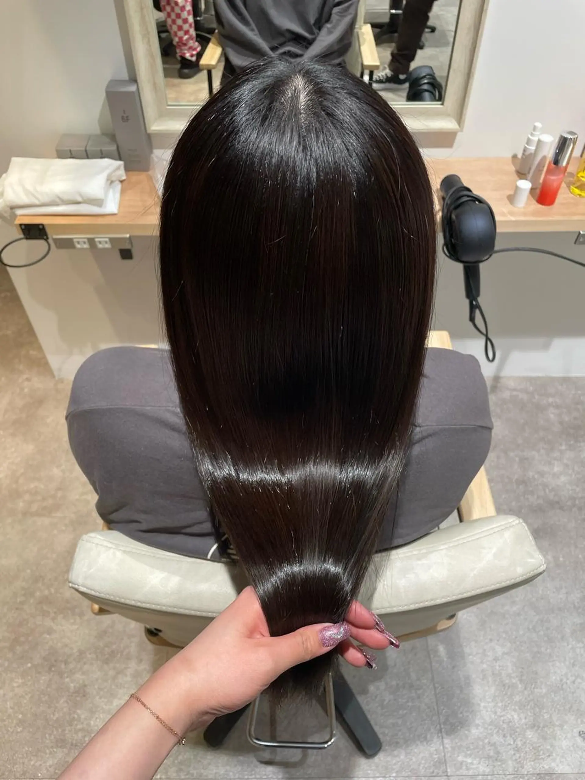 セミロング トリートメント ZEST kalon RINAのヘアスタイル