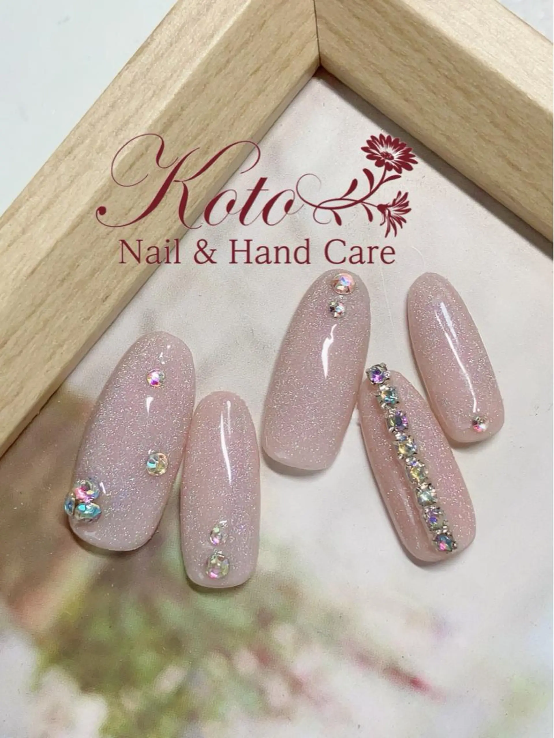 ネイル 長さ出し フットネイル フレンチネイル ジェルネイル ラメ(グリッター) Risa ネイルサロンKOTOのネイルデザイン