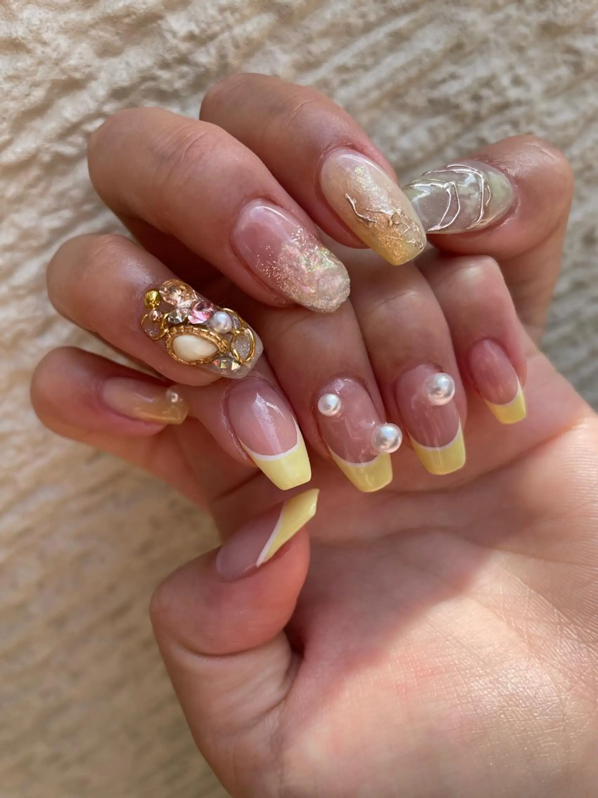 ロング カラー ヘアアレンジ キッズ ネイル マツエク・マツパ アイブロウ 福田 加奈のネイルデザイン