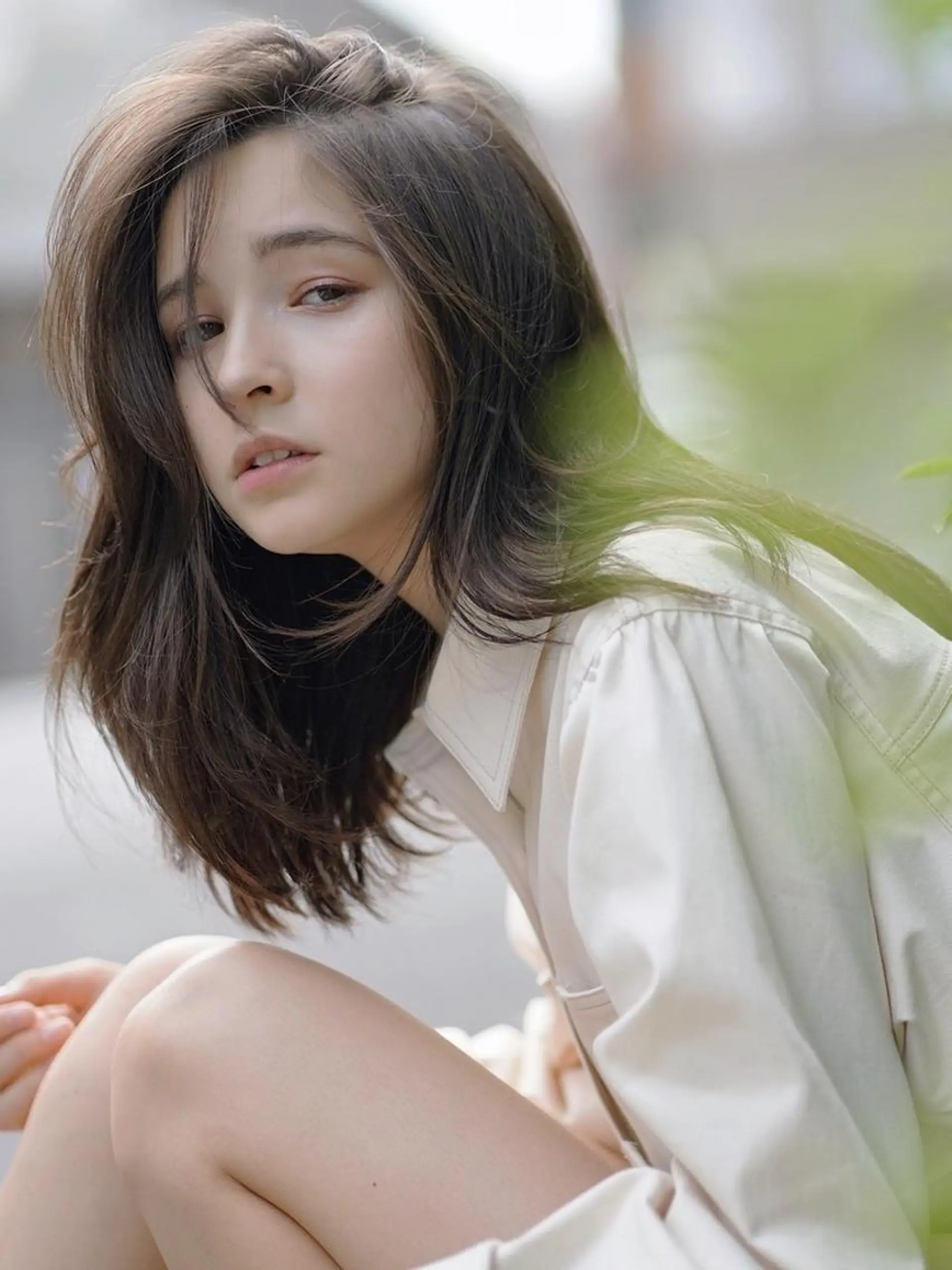 ロング カラー ベージュカラー フォギーベージュ グレージュ オリーブベージュ デート カット ヘアカラー N° emirai 溝の口のヘアスタイル