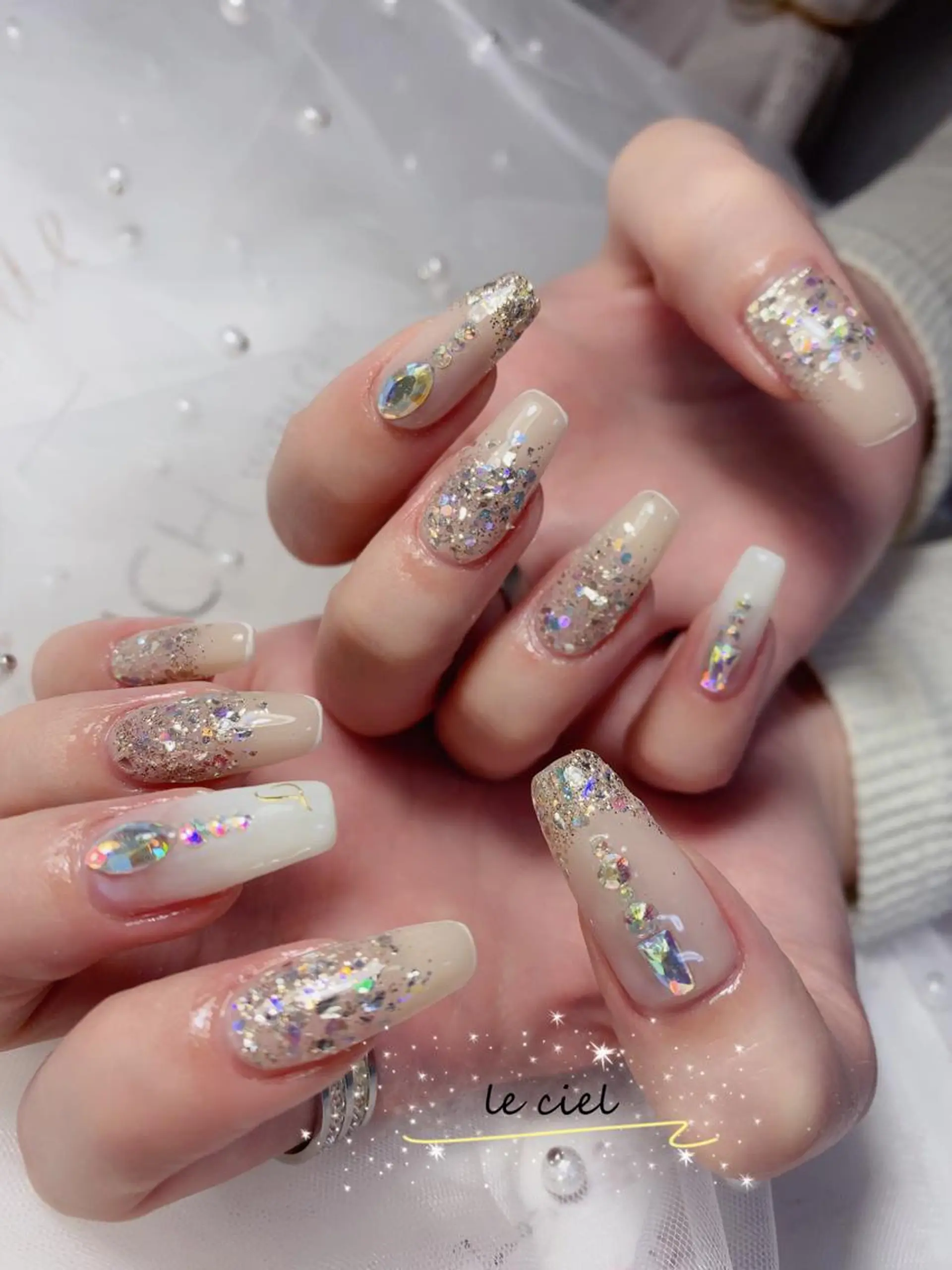ネイル グラデーション キラキラネイル ラメ(グリッター) ロングネイル 春ネイル Naka Rieのネイルデザイン
