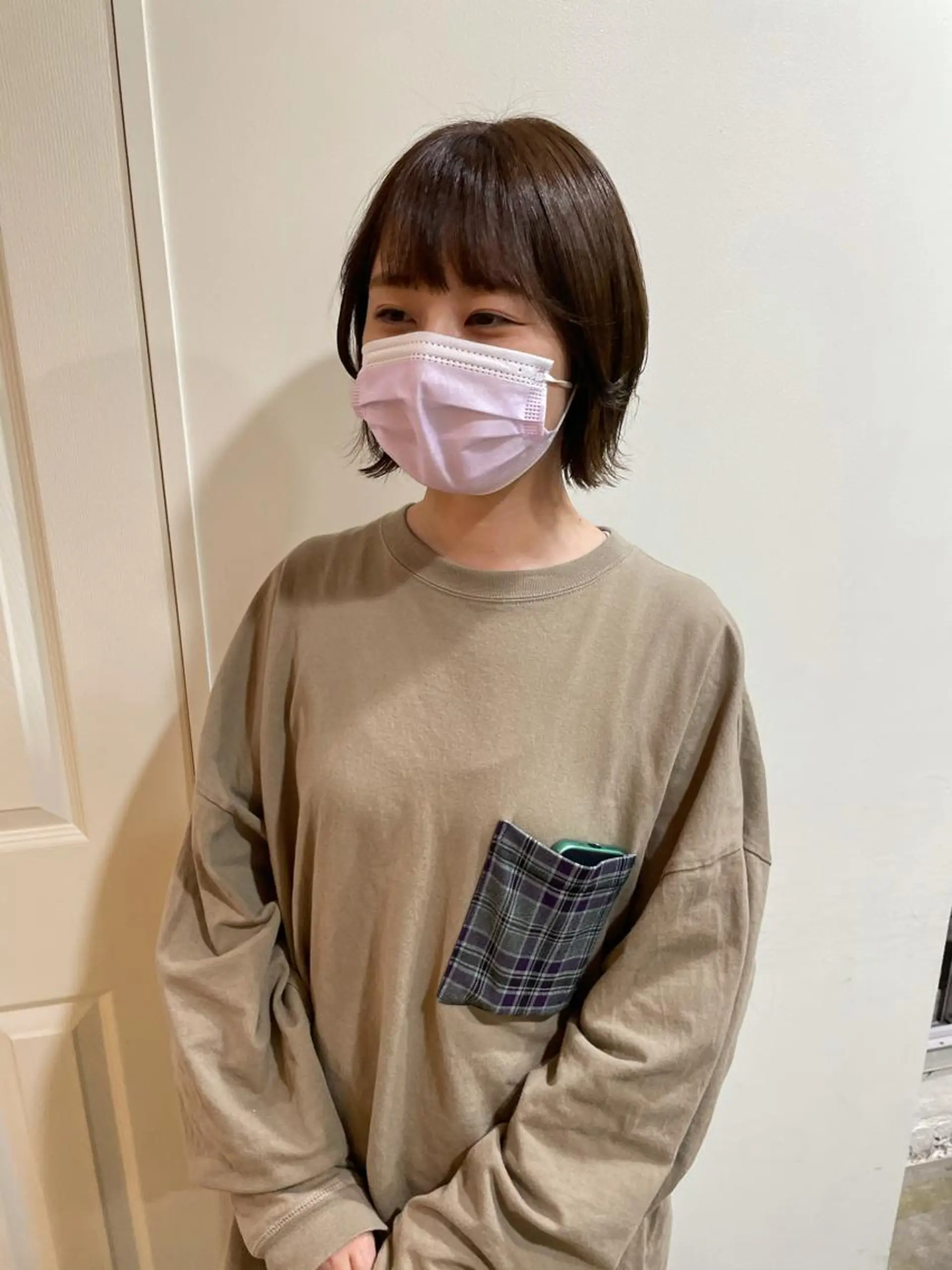 ミディアム カラー MIOベージュカラー 柔らかいカラーのヘアスタイル