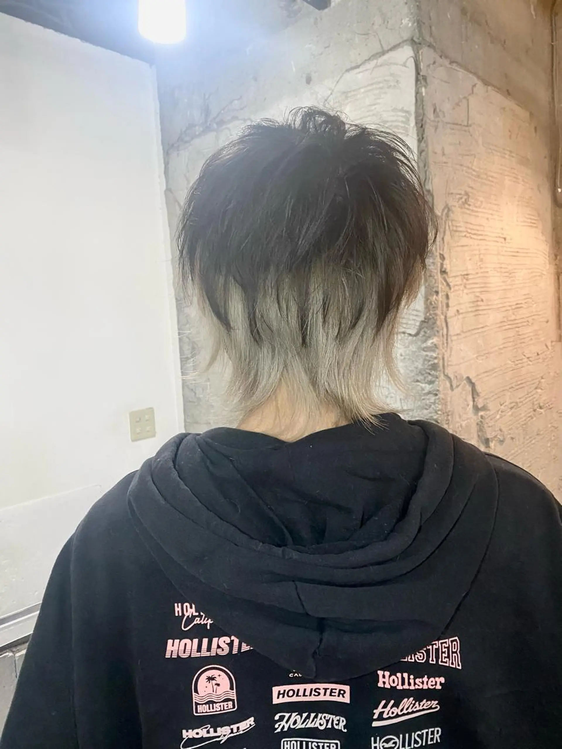 ショート カラー ヘアアレンジ メンズ メンズウルフカット ツートーンカラー ウルフカット ［似合わせヘア］ ✂︎OGURO✂︎のヘアスタイル