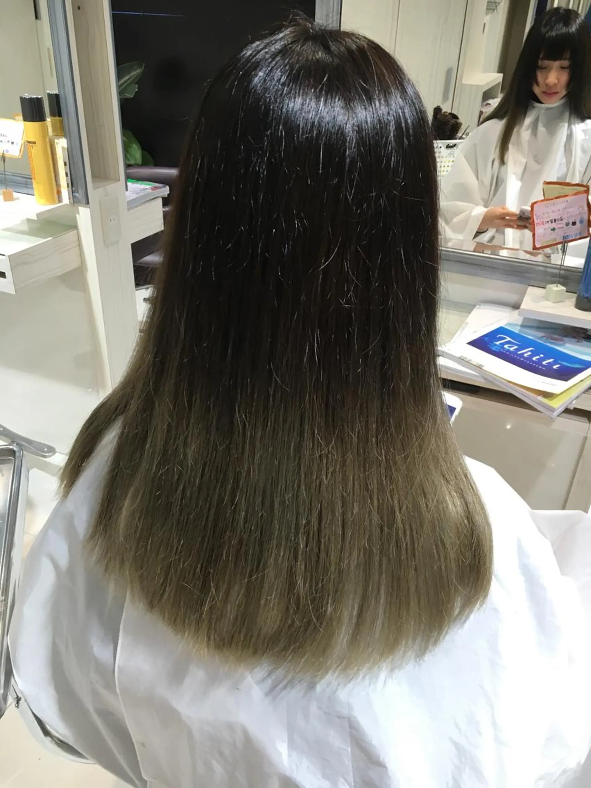 ロング カラー ブルーカラー ブルージュ グラデーションカラー ✨艶髪✨透明感✨ 山内大樹のヘアスタイル