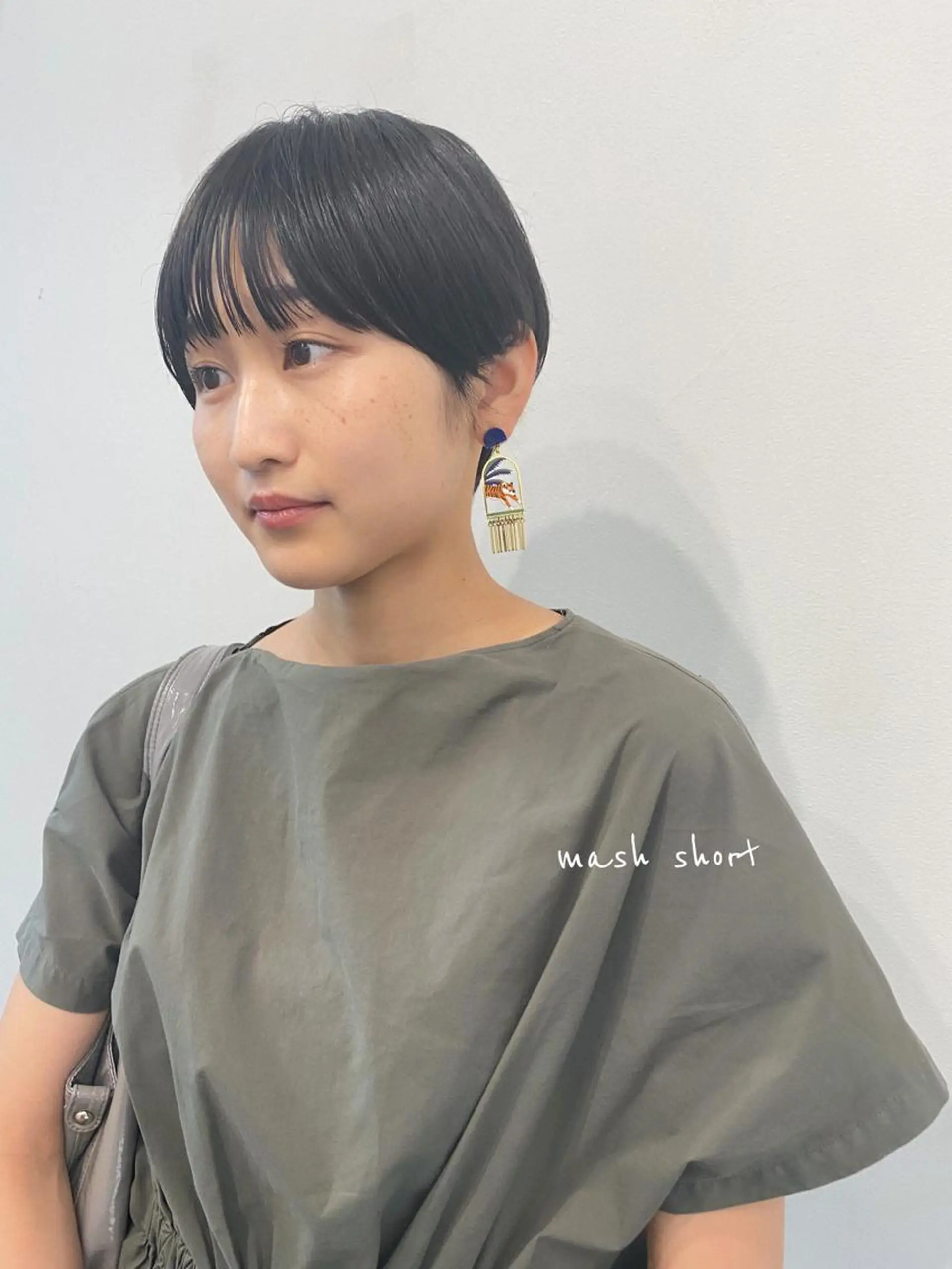ショート カラー THE DAY所属・AKI HASHIMOTOのヘアスタイル