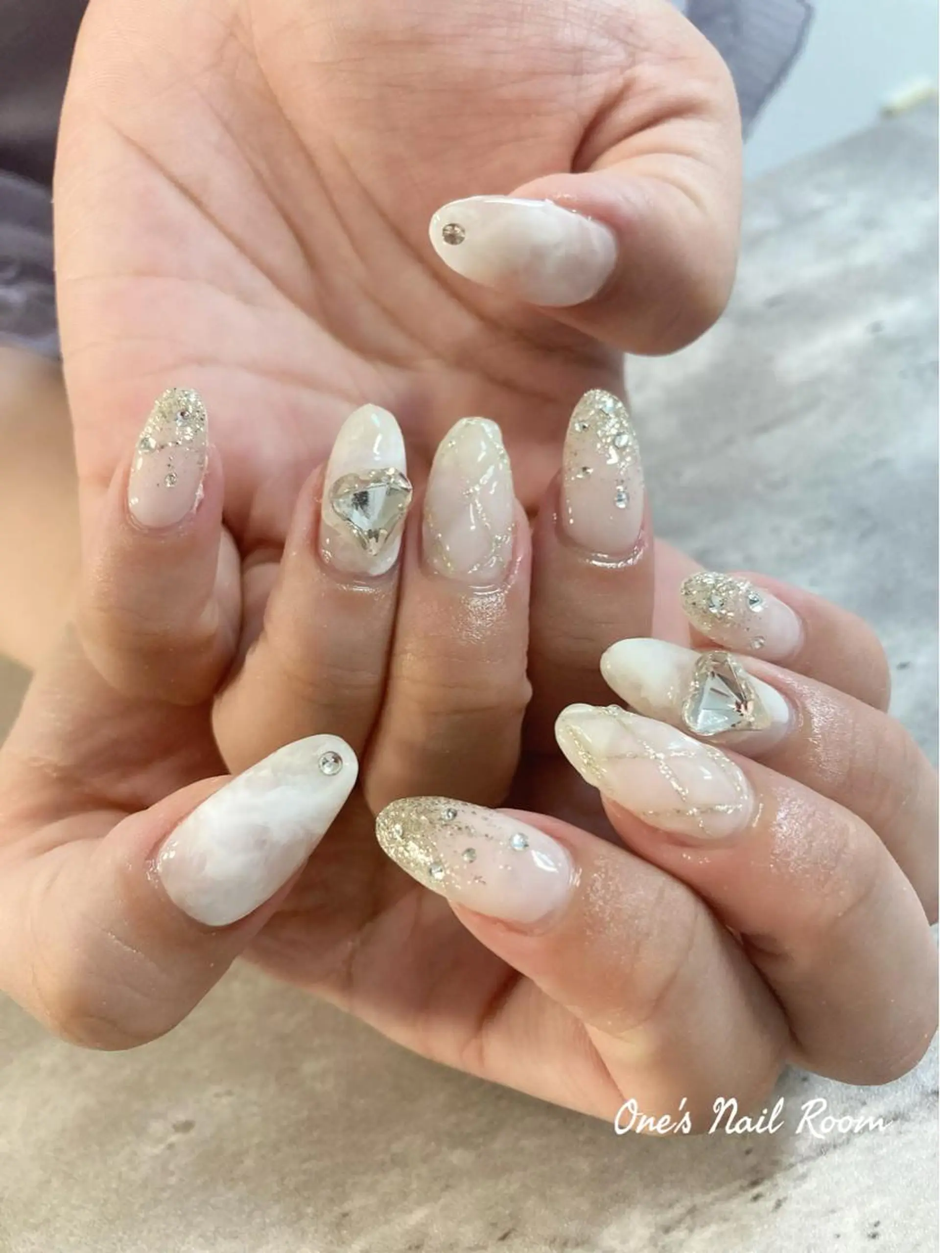 ネイル ハンドネイル One's Nail Roomのネイルデザイン