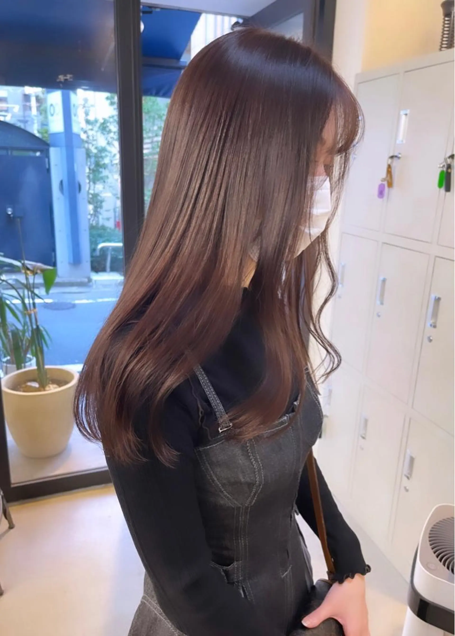 セミロング カラー アッシュ アッシュブラウン ブリーチ ブラウンカラー ブリーチなしカラー 渋谷ケアブリーチ Suuのヘアスタイル