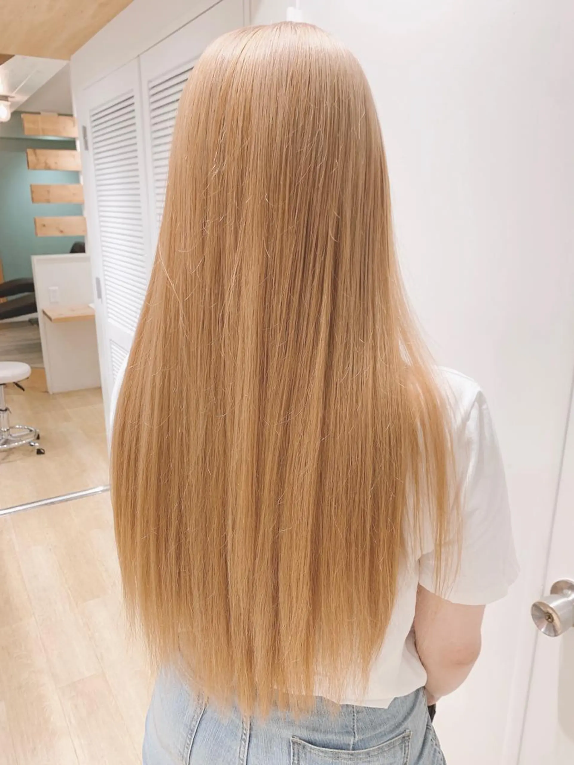 ロング 韓国風ヘア ヘアカラー トリートメント 渋谷ハイトーン/ デザインカラー阿部のヘアスタイル