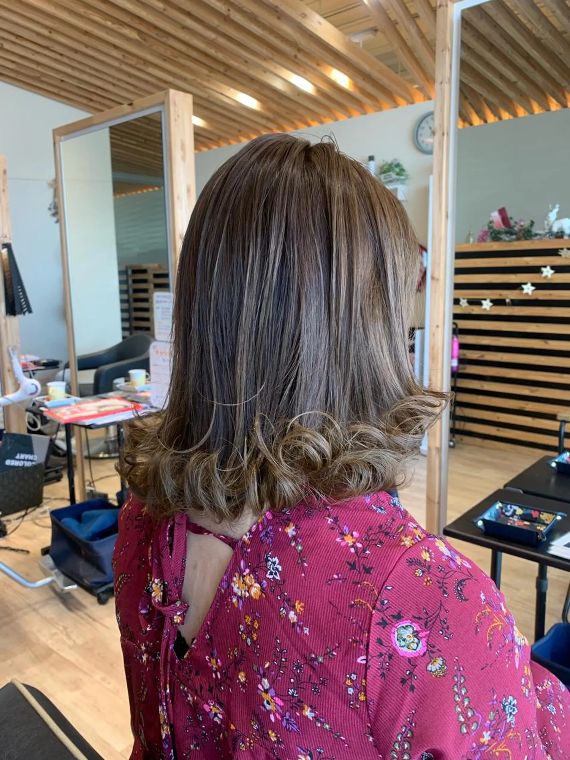 ロング カラー 関口 友行のヘアスタイル