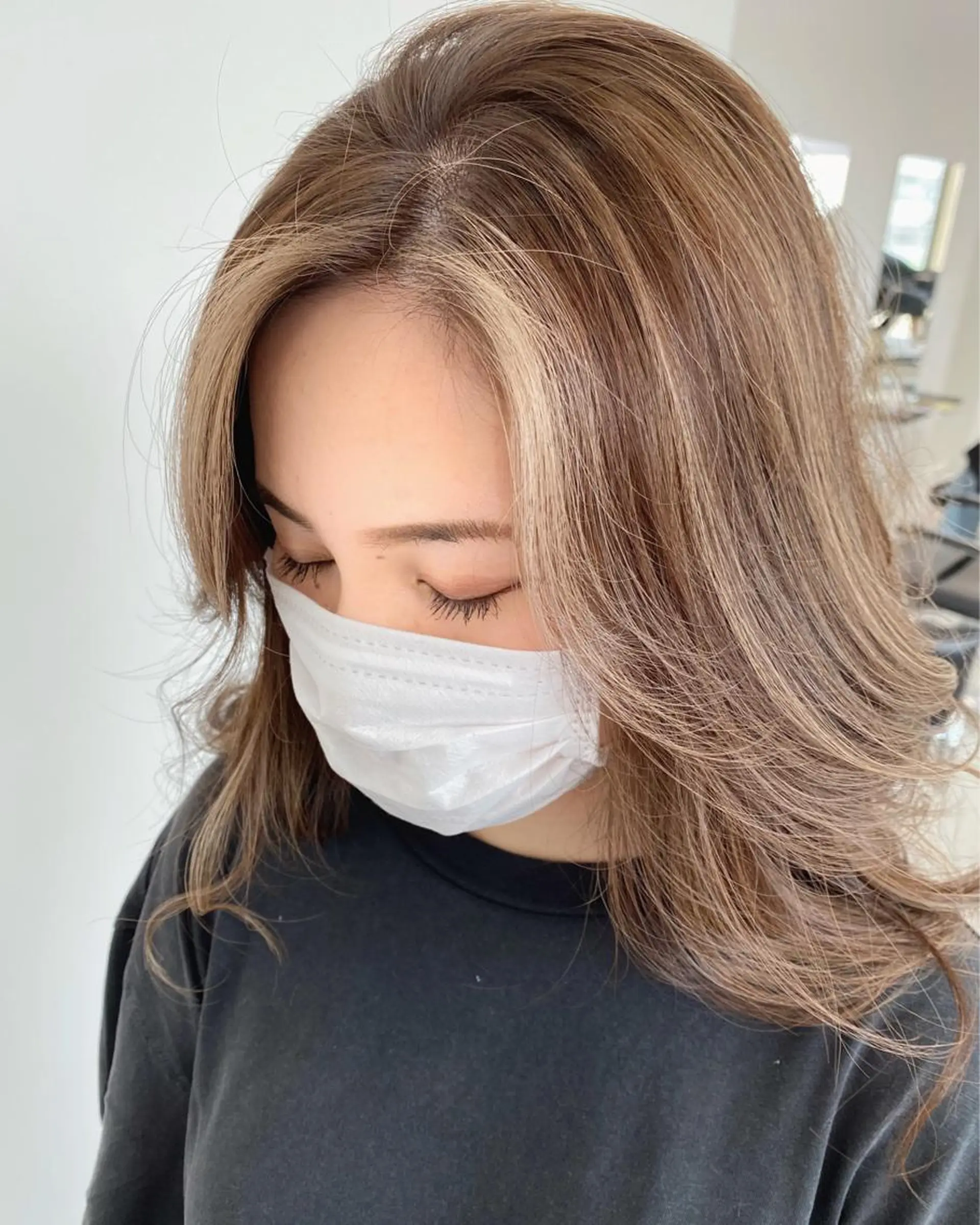 セミロング カラー ハイライトカラー ハイライト gotoday所属・🔥透明感抜群🔥 ひでのヘアスタイル