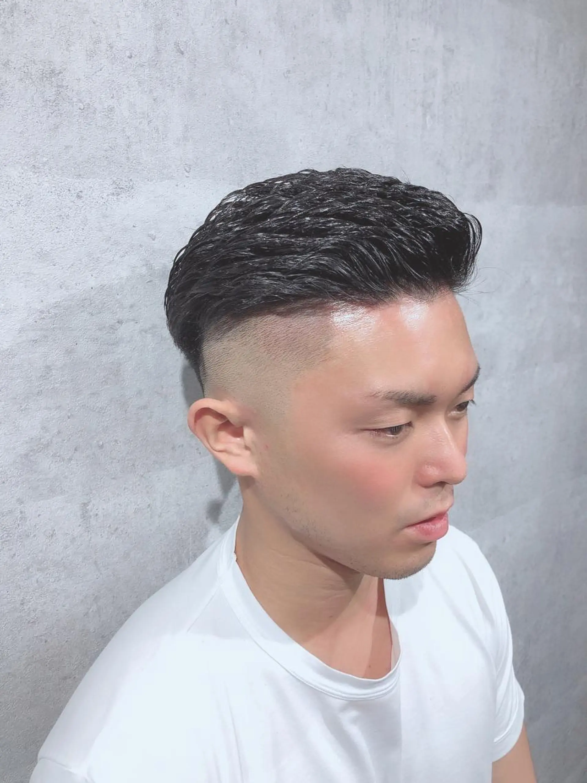 ショート パーマ メンズ フェードカット メンズパーマ スキンフェード Bar Ber HouseLavie所属・中西 将斗のヘアスタイル