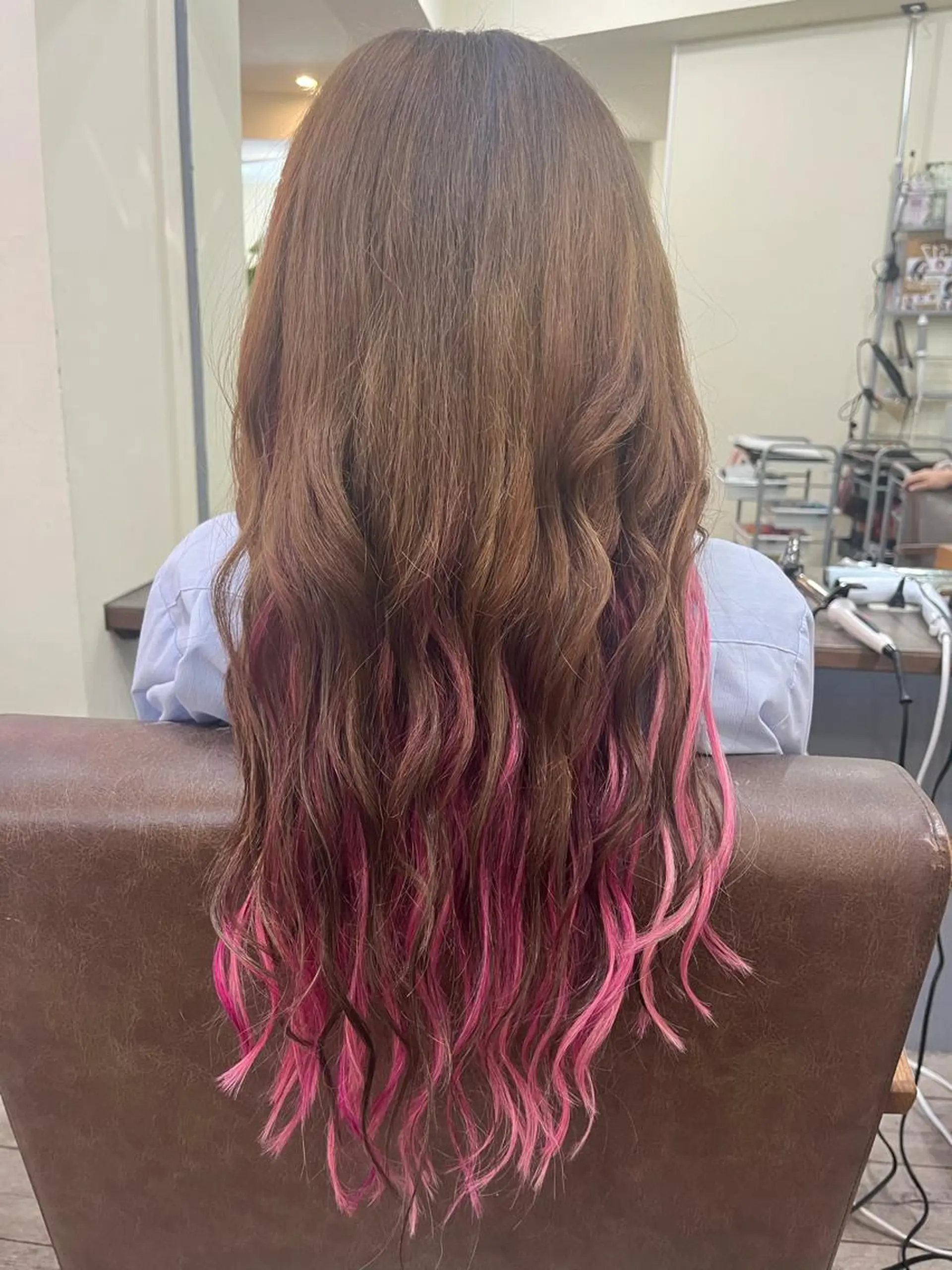 カラー バレイヤージュ ブリーチ ケアブリーチ ダブルカラー イヤリングカラー 戸川 紗良のヘアスタイル