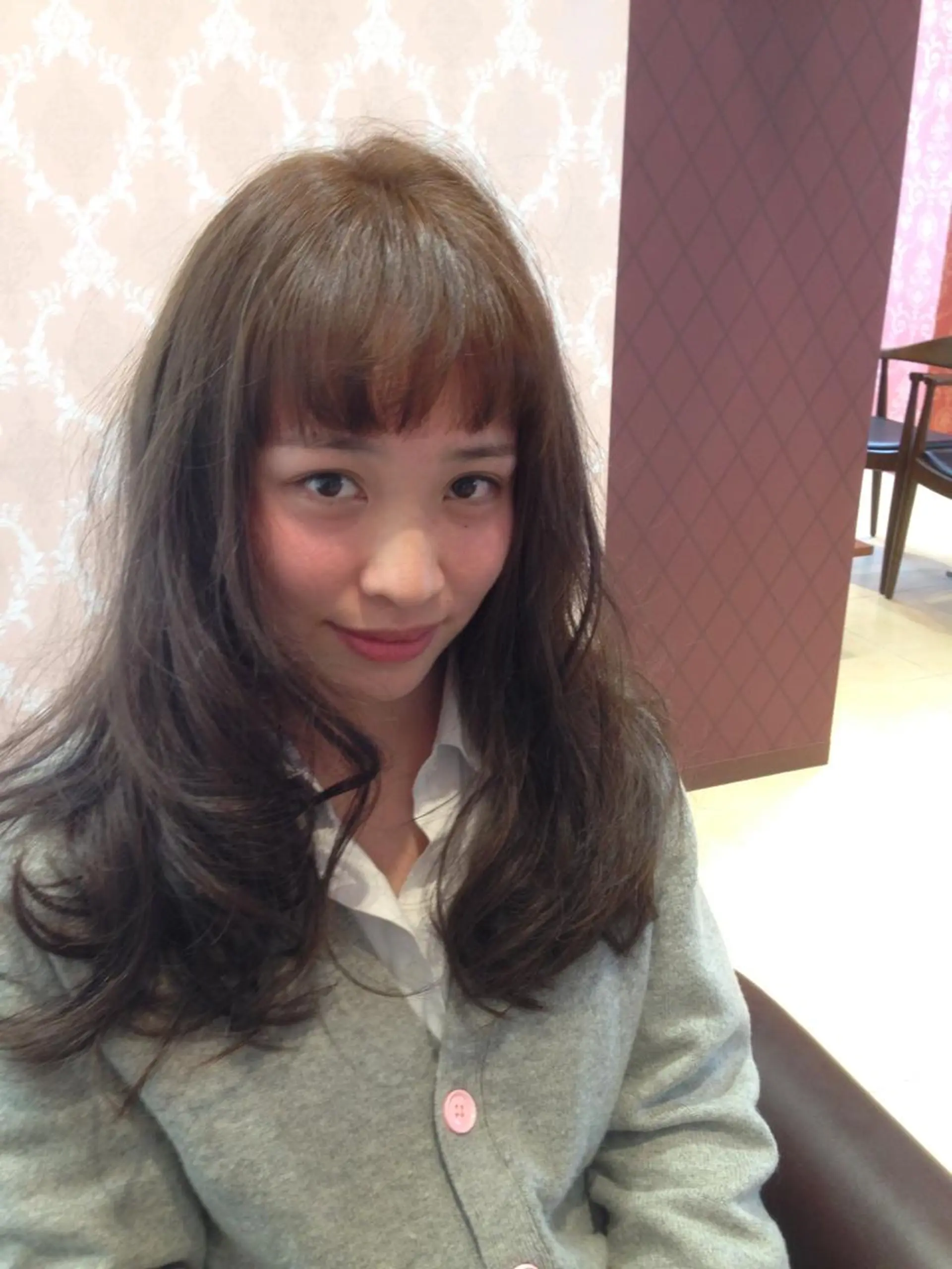 セミロング カラー graxi'    グラシー所属・ブリーチ/ハイトーン SERINAのヘアスタイル