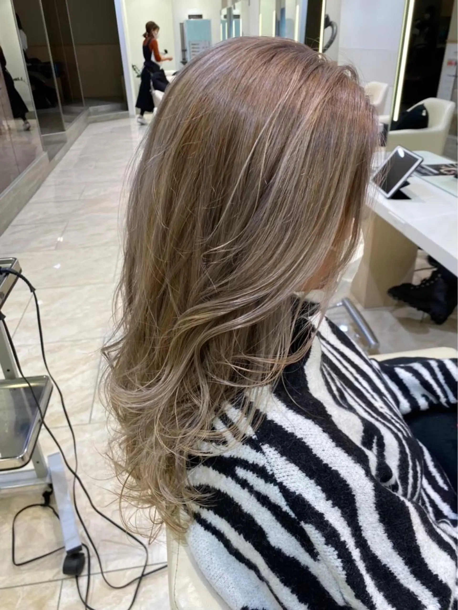 ロング カラー 波巻パーマ/毛流れ パーマ☘️りゅうせいのヘアスタイル