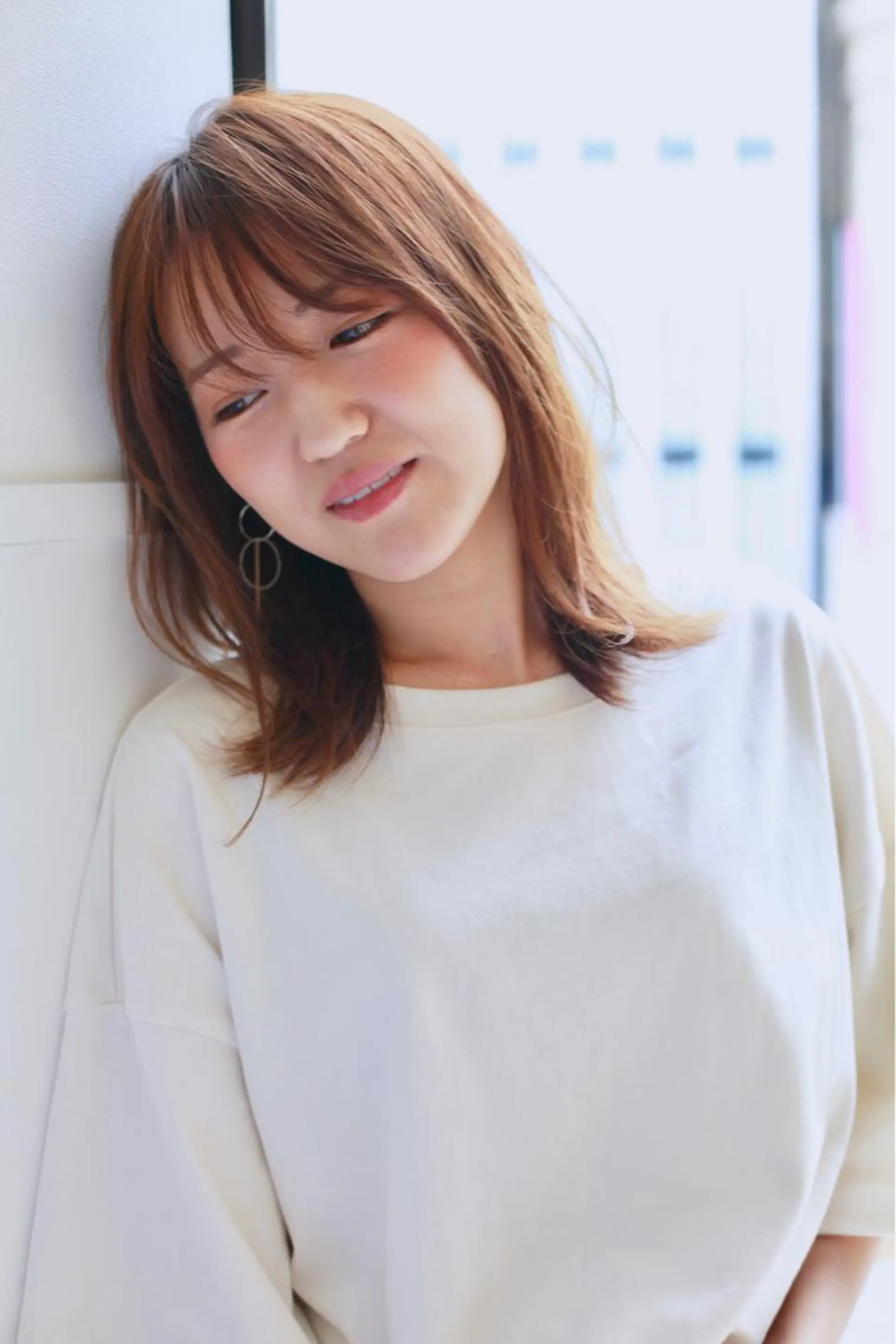 ミディアム 外ハネヘア カット ヘアカラー 四ッ家 裕【店長】のヘアスタイル