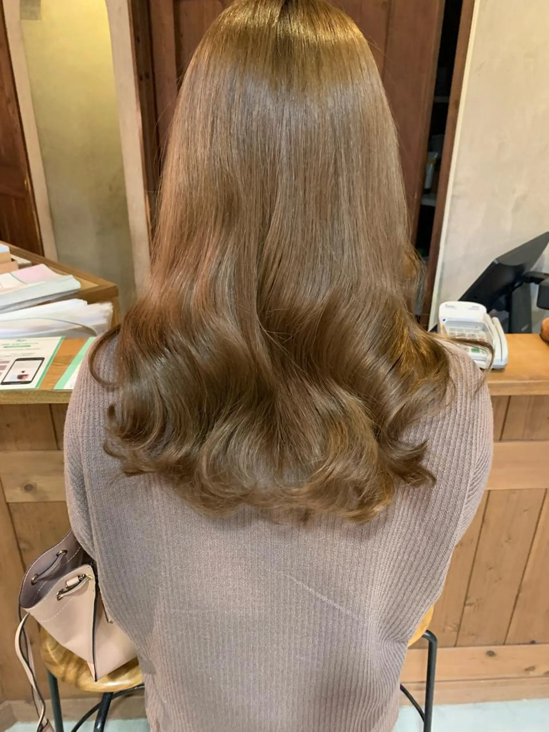 ロング ヨシンモリ レイヤー/韓国ヘア 杉浦結梨のヘアスタイル