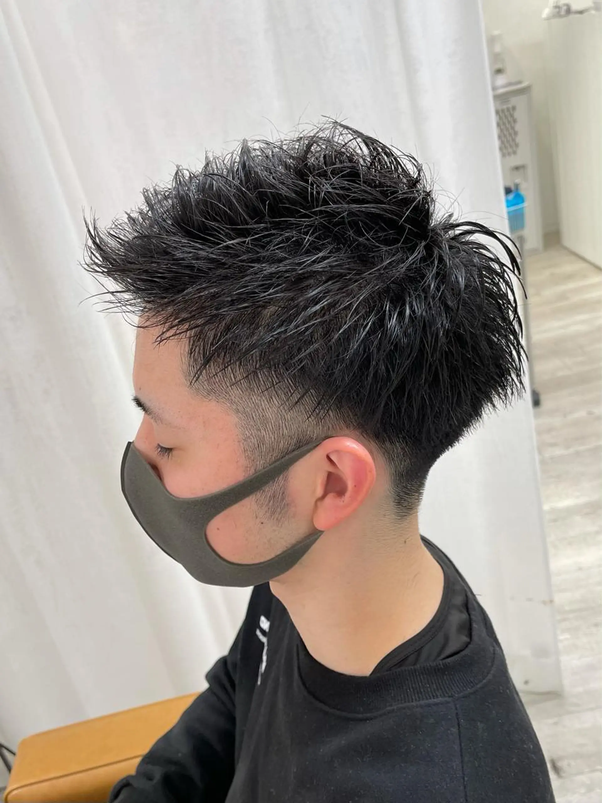 ショート ヘアアレンジ メンズ アップバング 刈り上げ ショートヘア カット ヘアセット メンズ専門 Stylist吉川のヘアスタイル