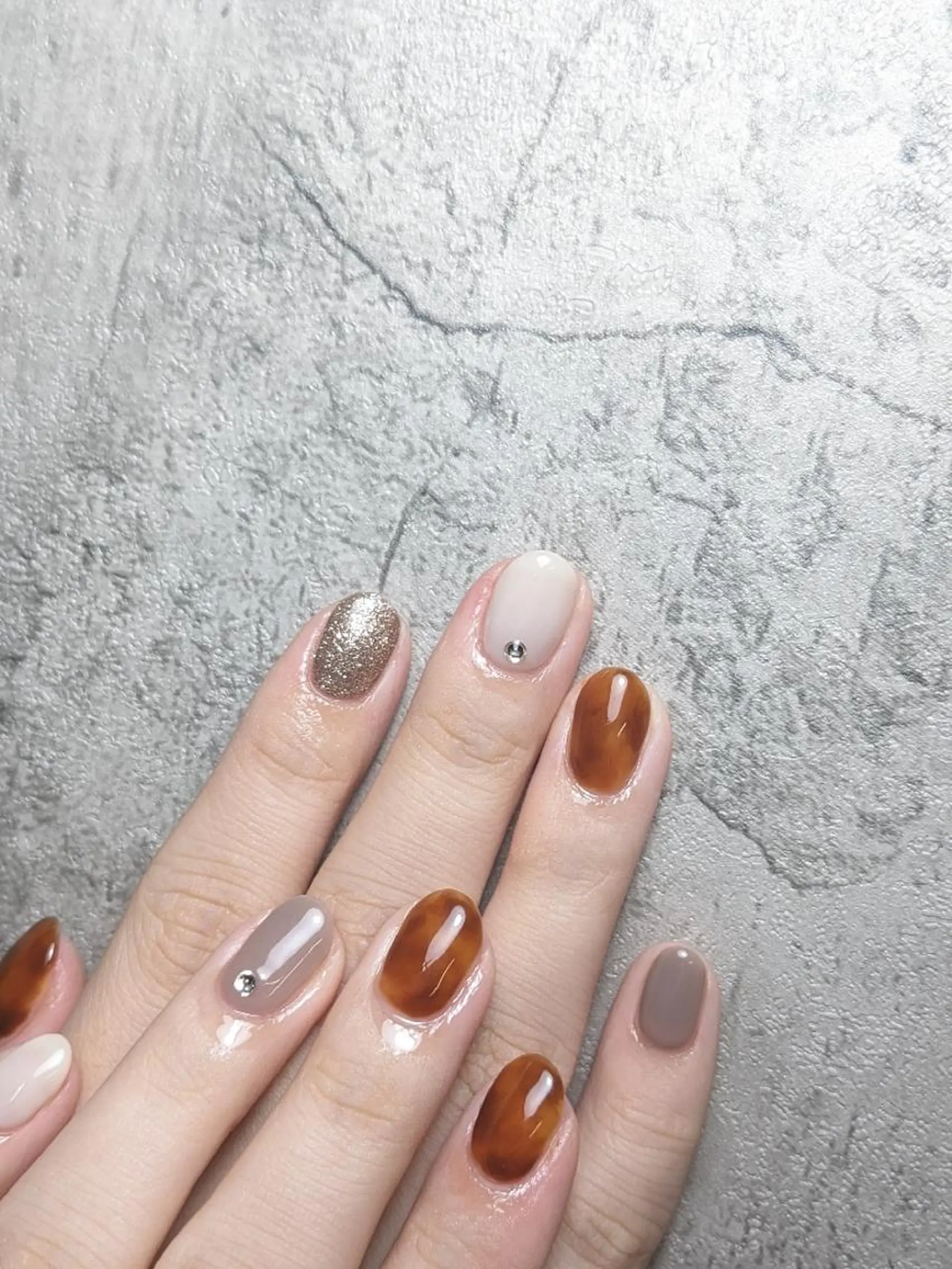 ネイル べっ甲ネイル Nail SIRANGANAのネイルデザイン