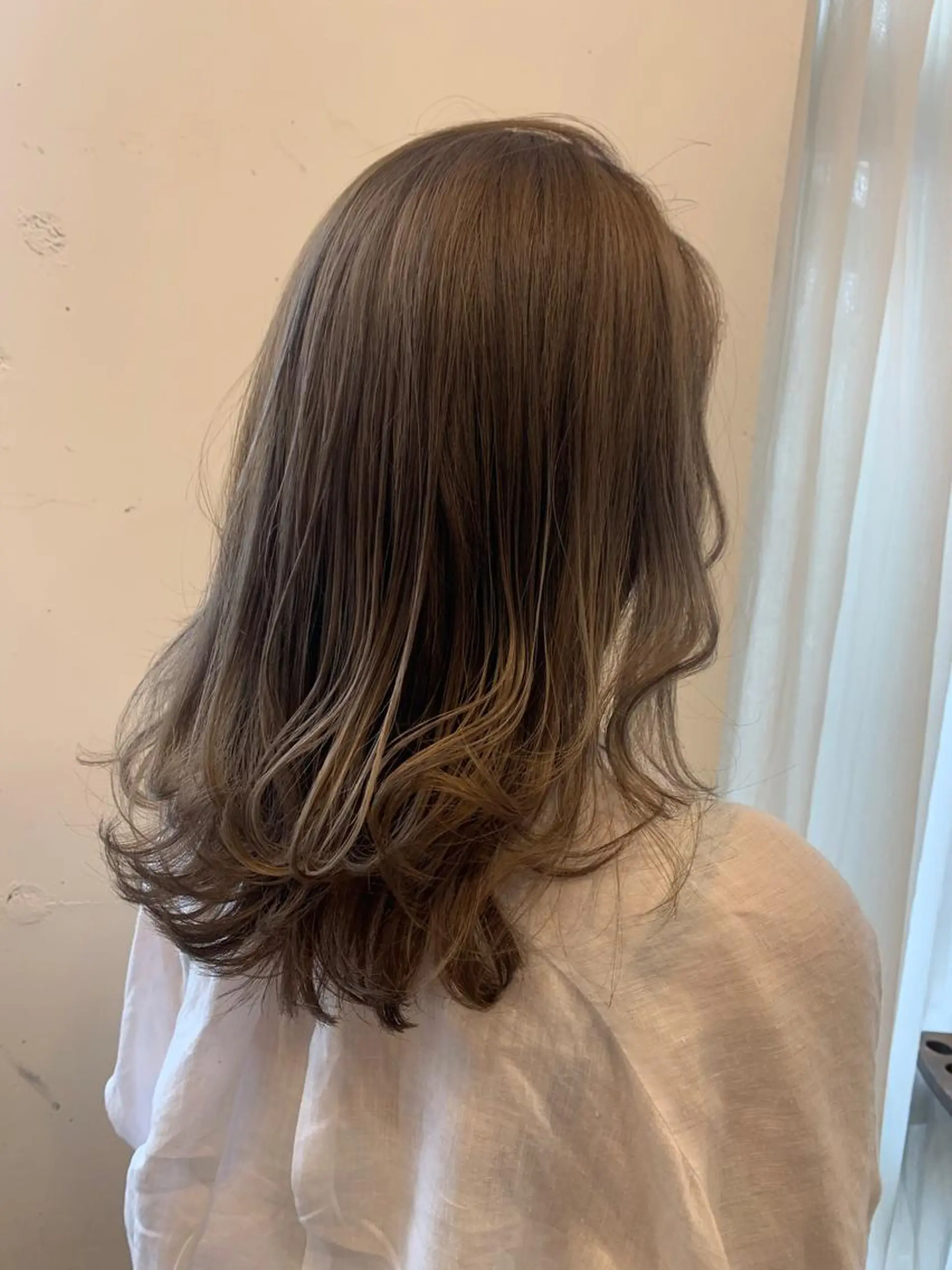 セミロング カラー まろやかカラー🤎 みなとまほのヘアスタイル