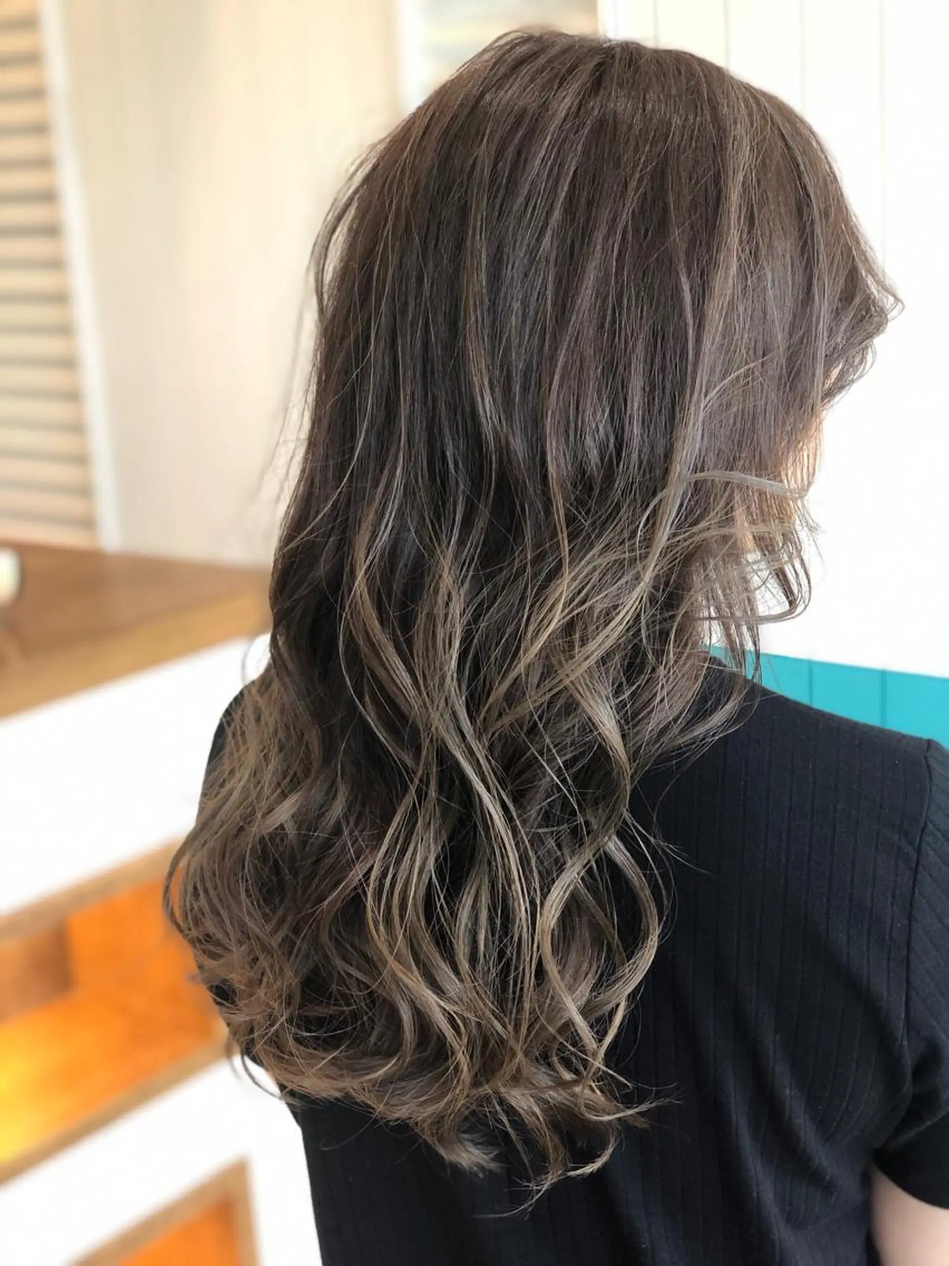 ロング カラー グラデーションカラー ハイライトカラー ハイライト Snaly カラー特化ページのヘアスタイル