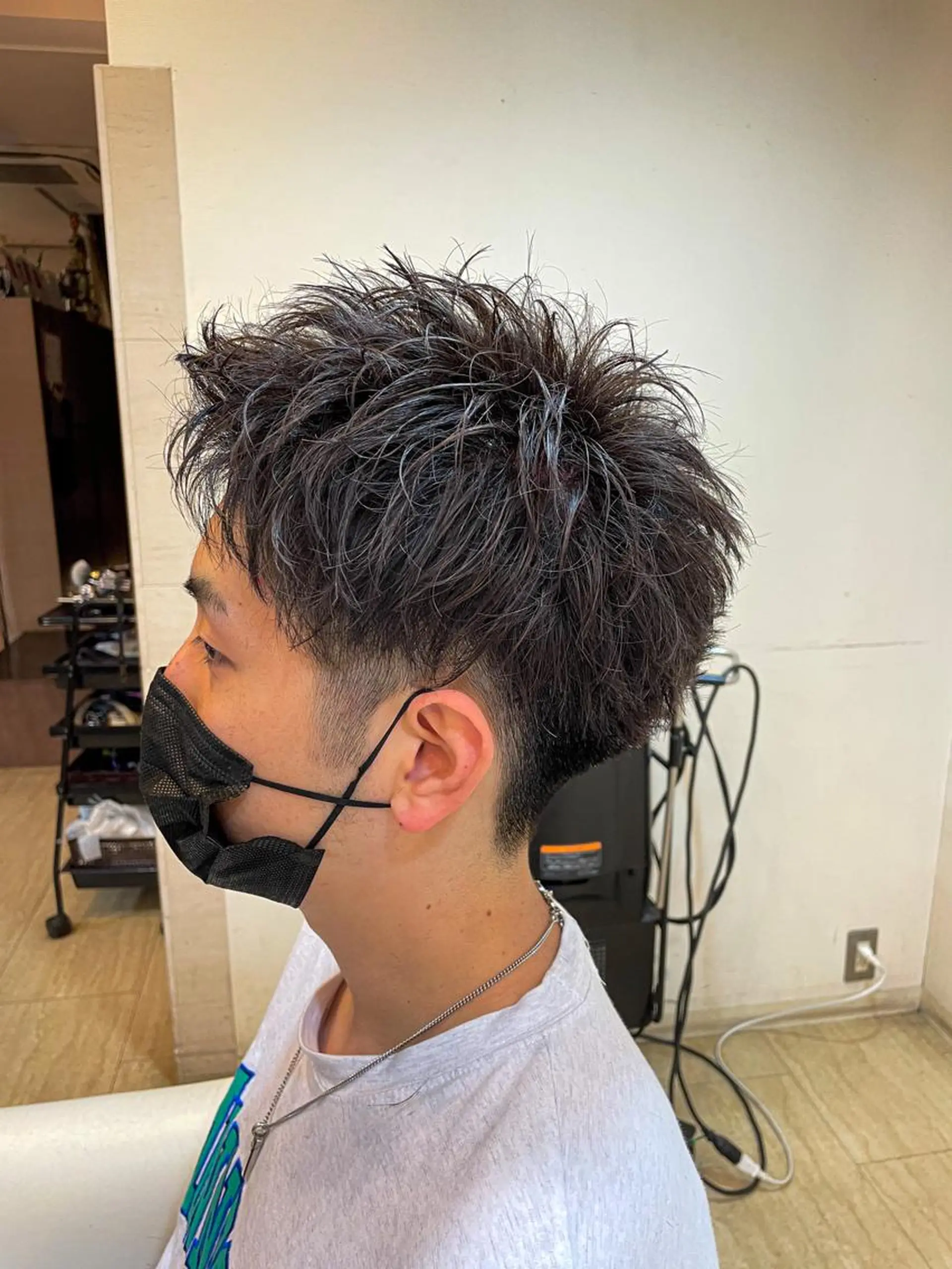 ショート カラー メンズ メンズパーマ 赤司 泰樹のヘアスタイル