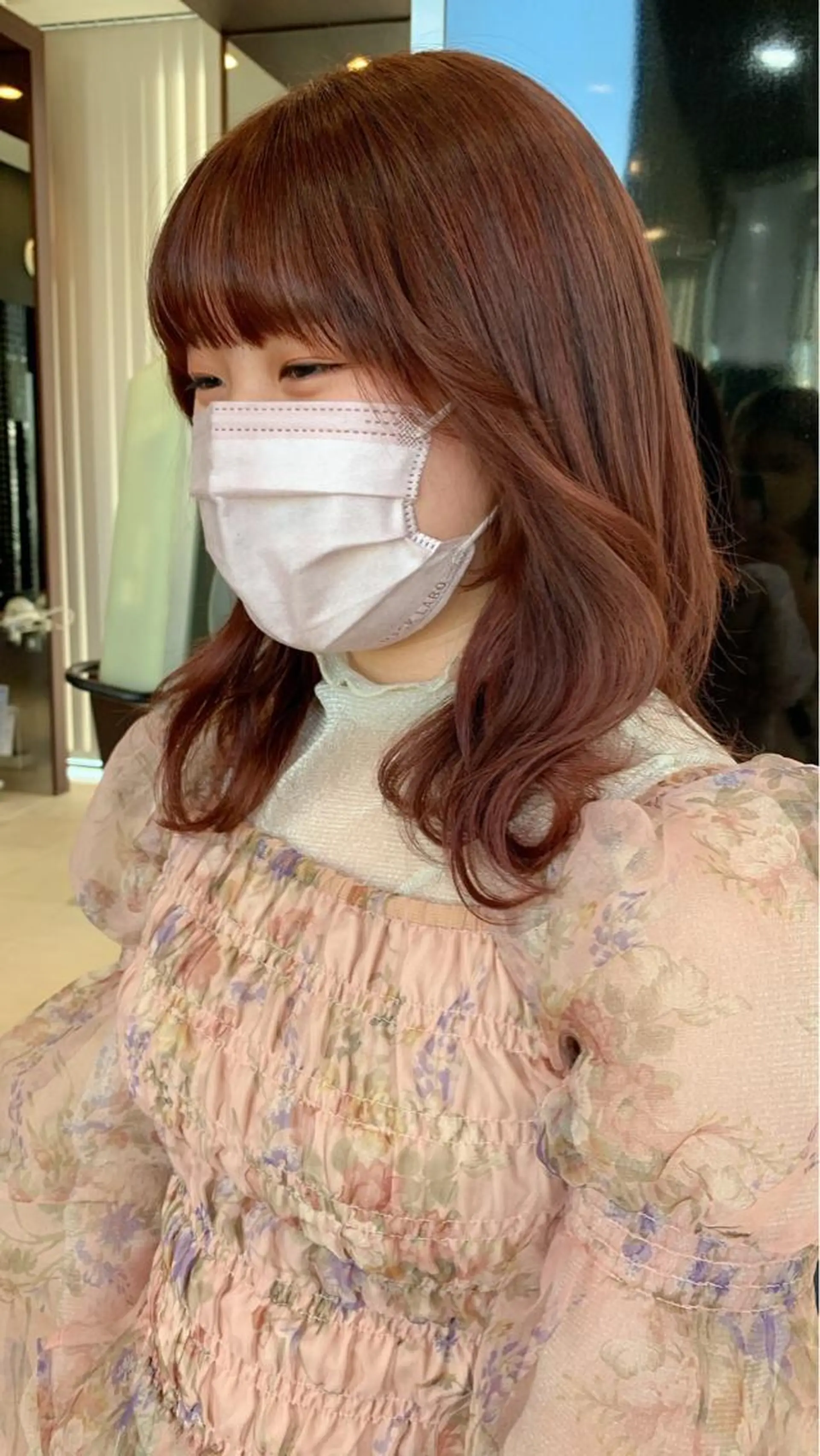 セミロング カラー 中本 日葵梨のヘアスタイル