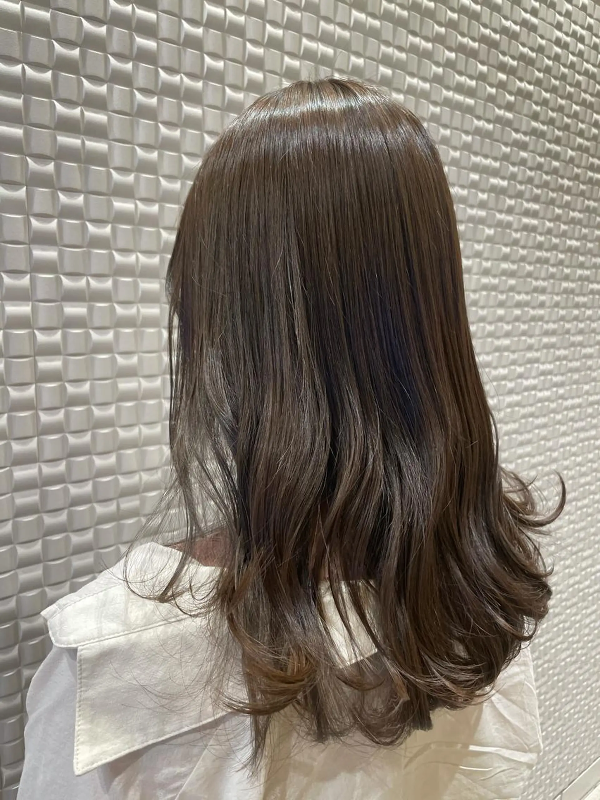 セミロング カラー シャドールーツ美容師 篠原康太のヘアスタイル
