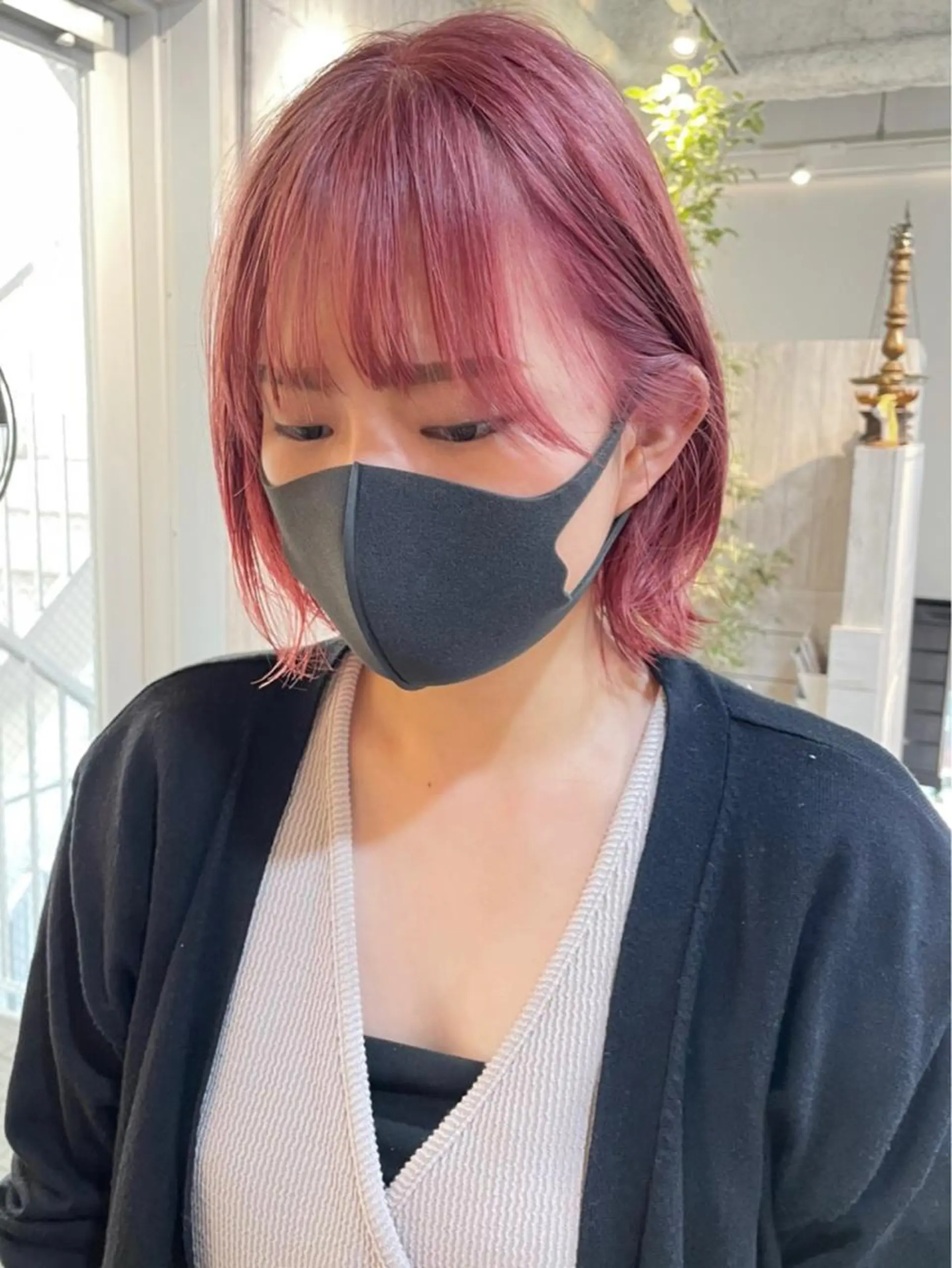 ショート カラー ダブルカラー イヤリングカラー ハイライトカラー イルミナカラー インナーカラー 🔆学生に人気🔆 AEQUITASのヘアスタイル