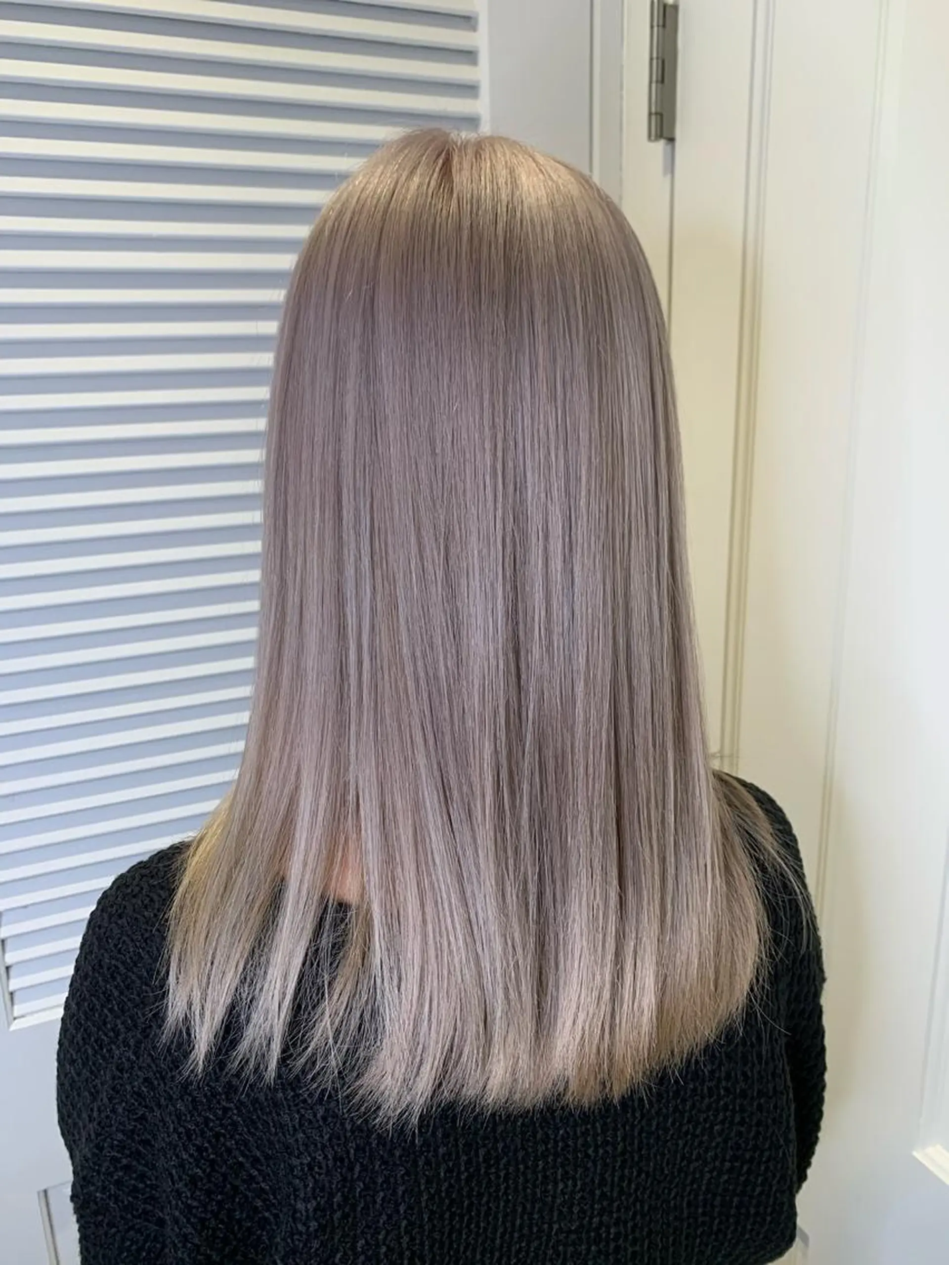 セミロング ヘアカラー トリートメント 渋谷ハイトーン/ デザインカラー阿部のヘアスタイル