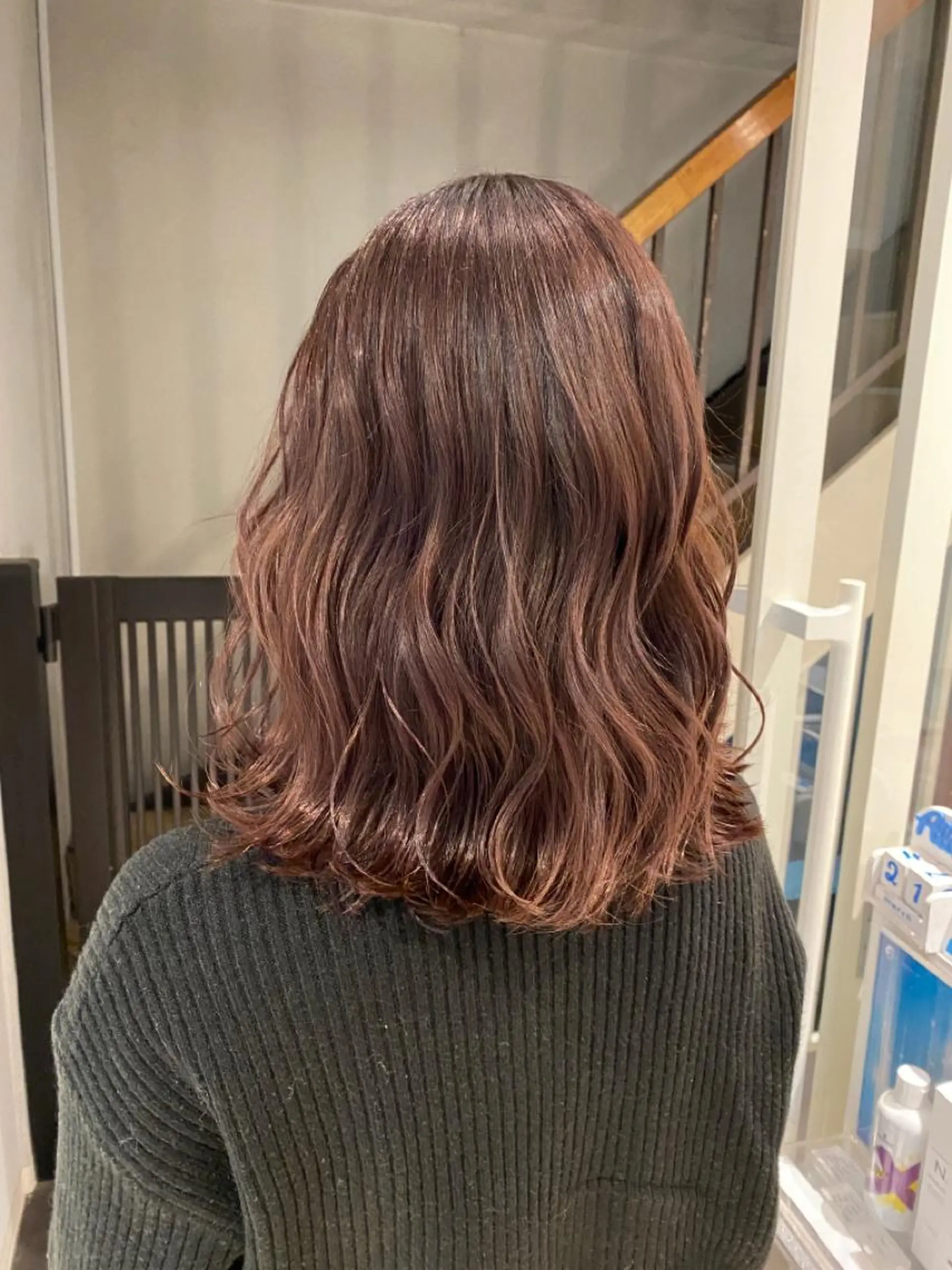 ミディアム カラー 🌈評価No.1🌈 艶髪カラー❌エクステのヘアスタイル