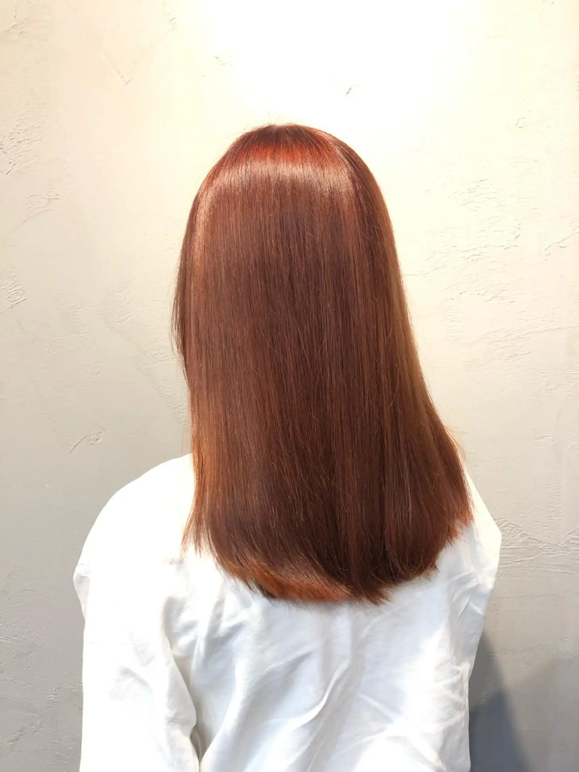 セミロング カラー ブリーチ ブラウンカラー レッドカラー レッドブラウン カット ヘアカラー Bei Licoldo.Atole  ベイリコルド アトリ所属・ブリーチ、縮毛 髪質改善　宮城一真のヘアスタイル