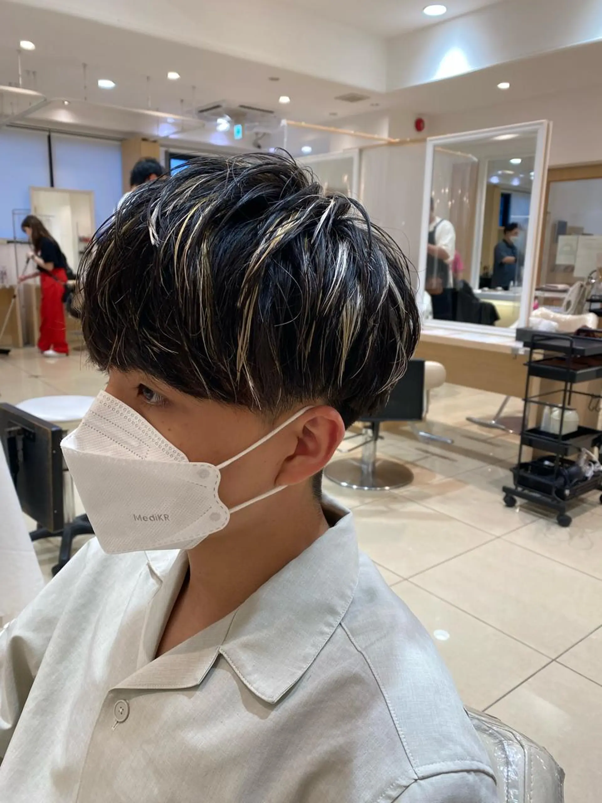 ショート カラー メンズ カット ヘアカラー メンズ特化型美容師 栗山勇人のヘアスタイル