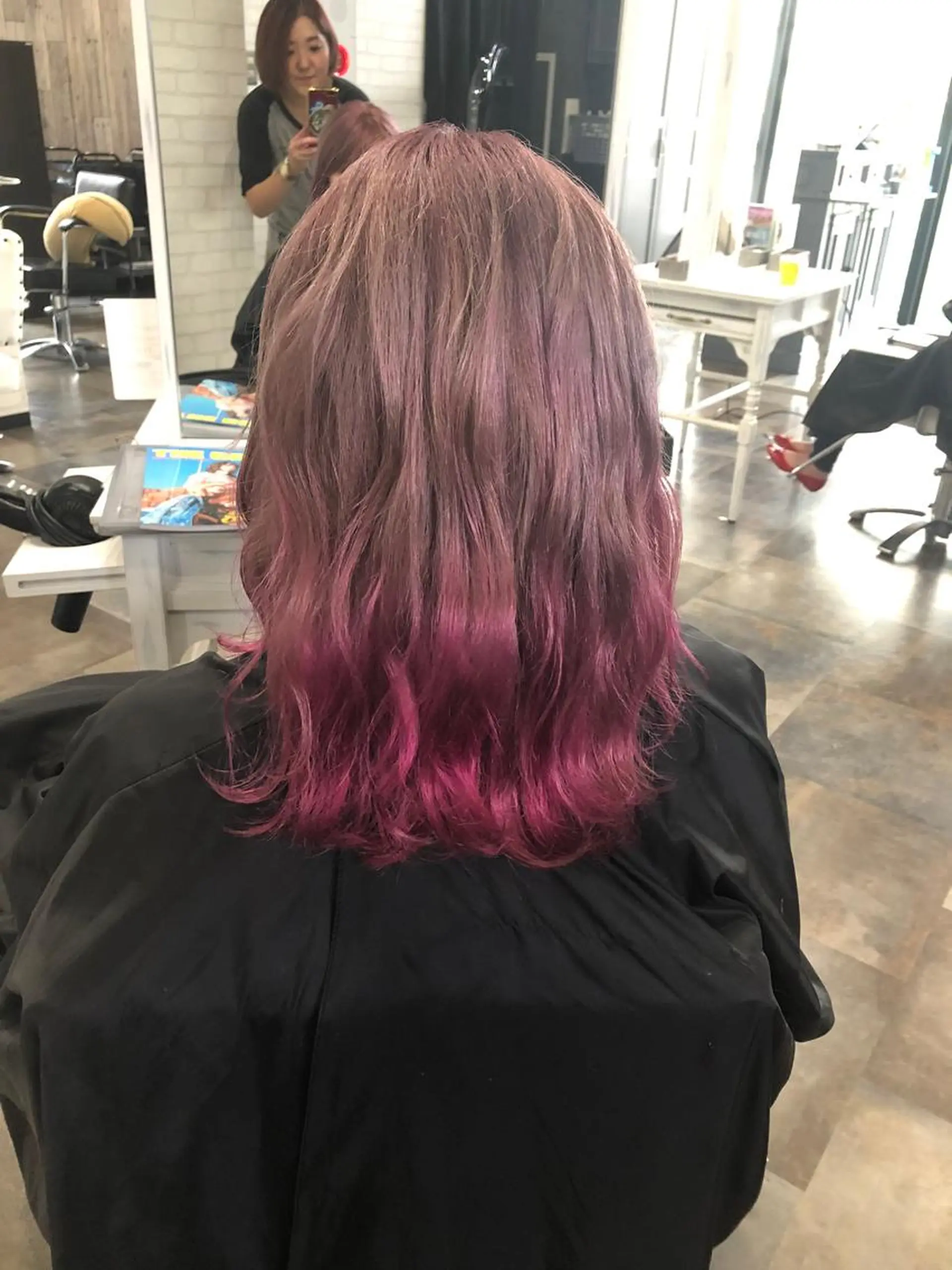 ミディアム カラー グラデーションカラー T he apartment of  solon船橋2nd所属・solon船橋2nd Amiのヘアスタイル