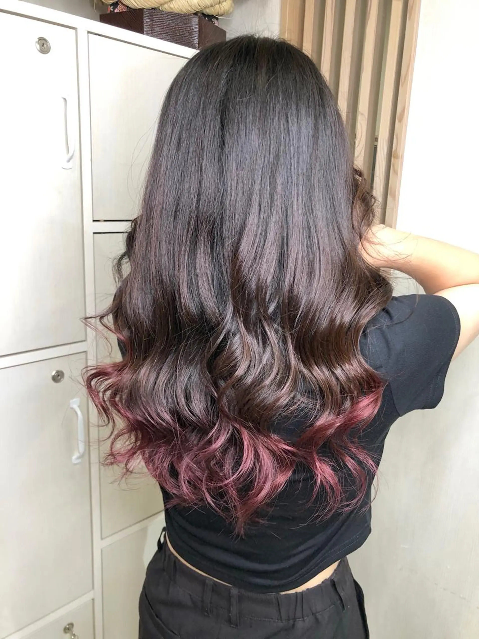 ロング カラー ヘアカラー ハイトーン/韓国風 🤍Nacchi🐈のマツエク・マツパデザイン
