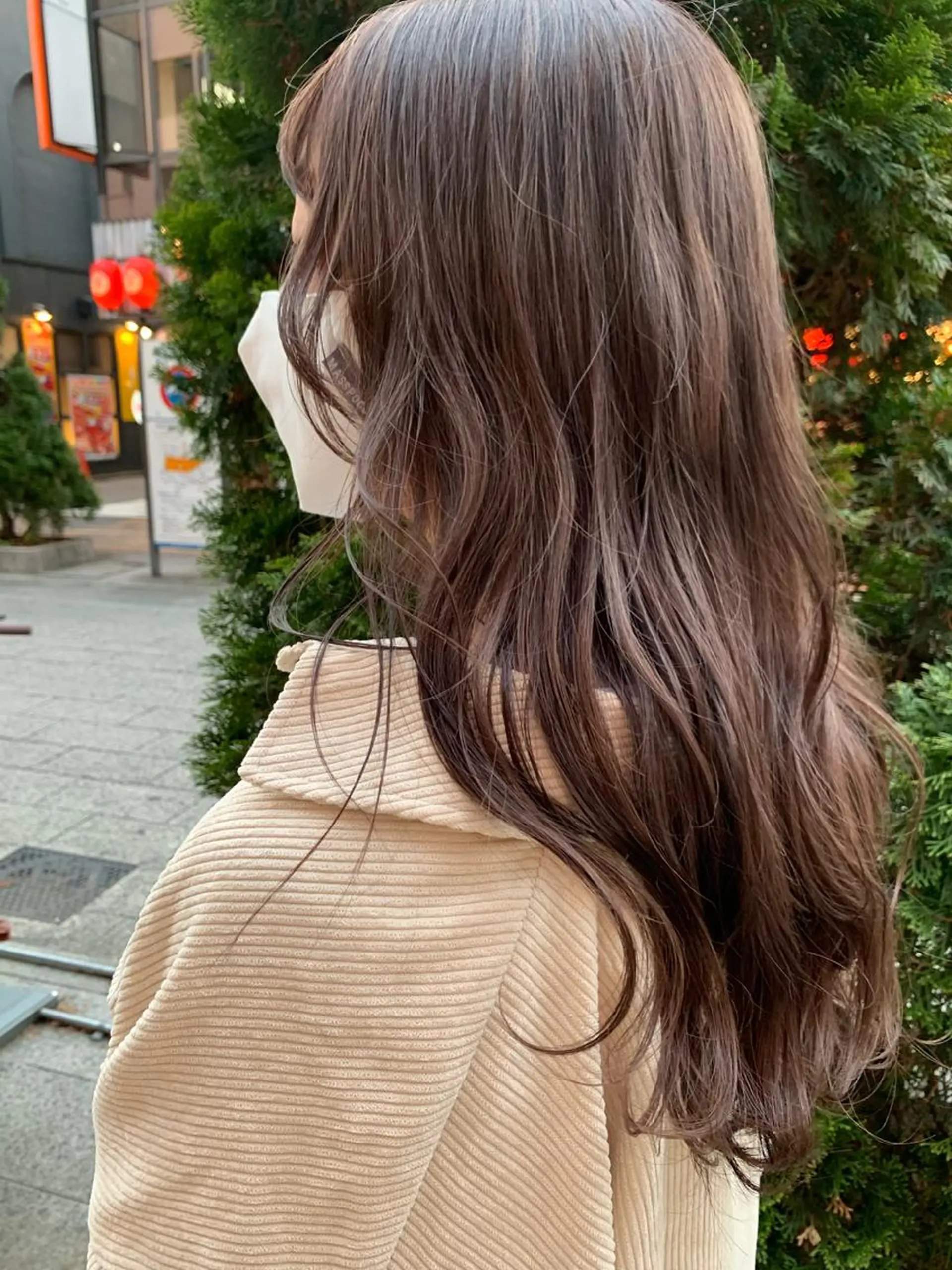 セミロング カラー 平野 優奈のヘアスタイル