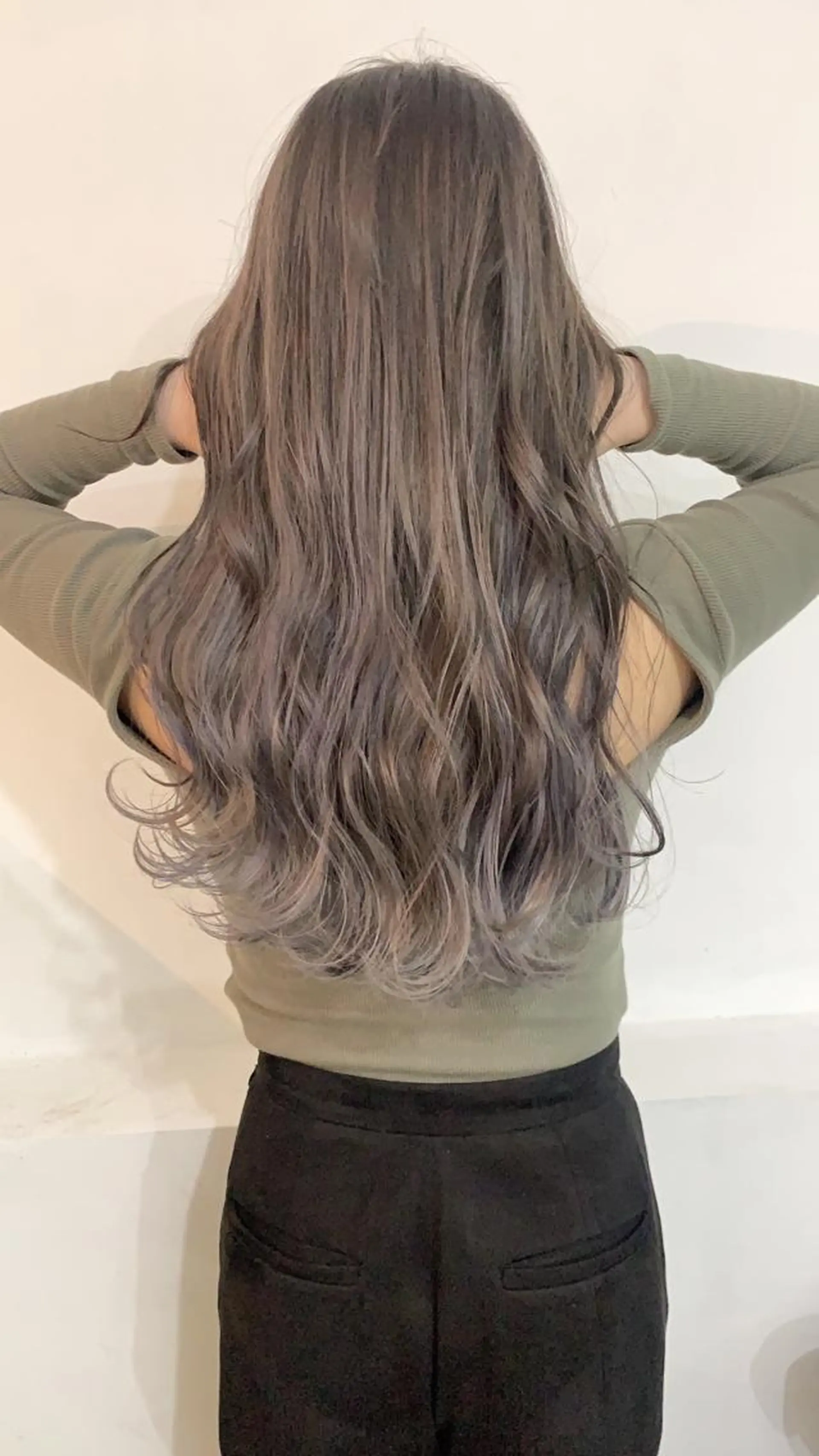 セミロング カラー パーマ ヘアアレンジ バレイヤージュ ベージュカラー ブルーカラー ブルーパープル グラデーションカラー ヘアセット nico  原宿所属・nico【代表】 市川　拓也のヘアスタイル