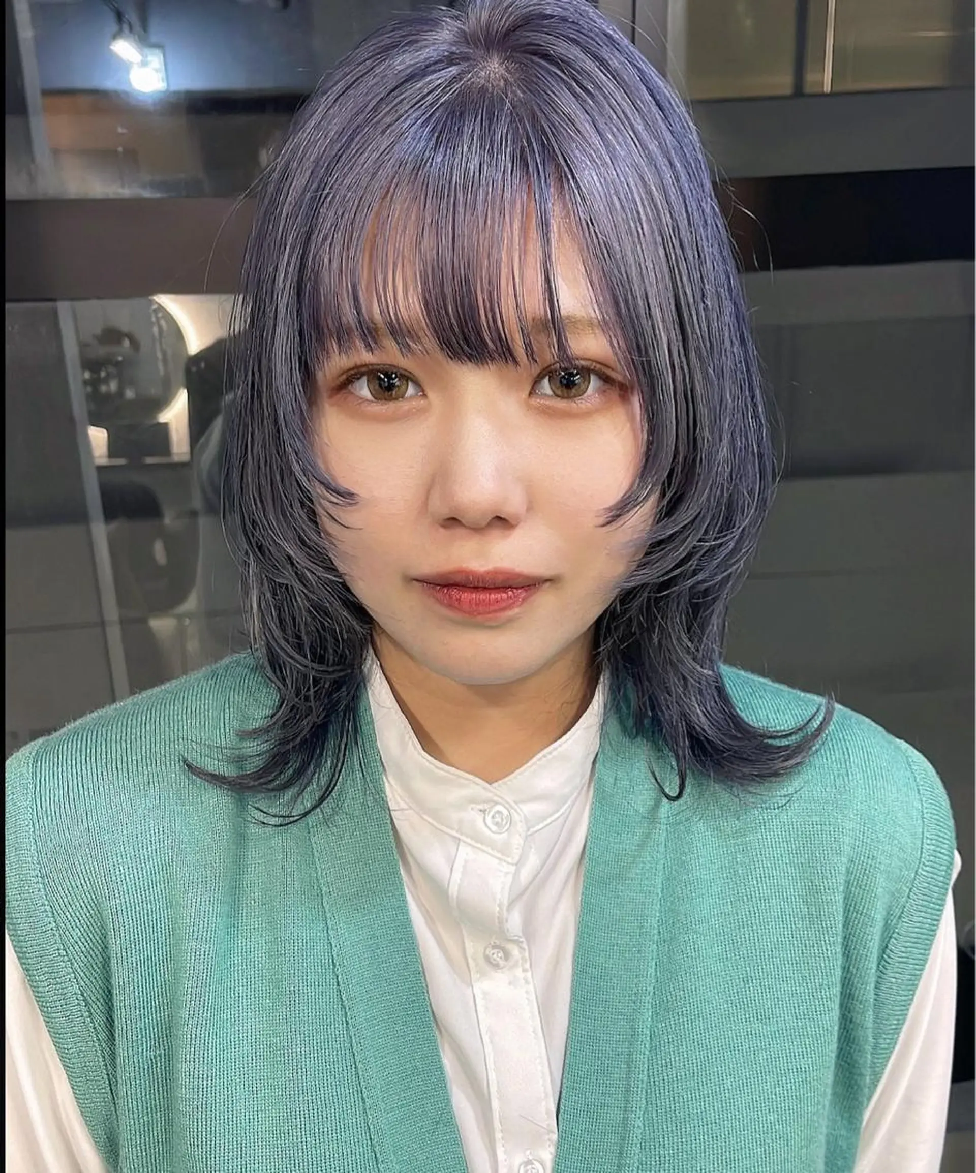 ミディアム ブリーチ/ウルフ ハッシュカット/石山のヘアスタイル