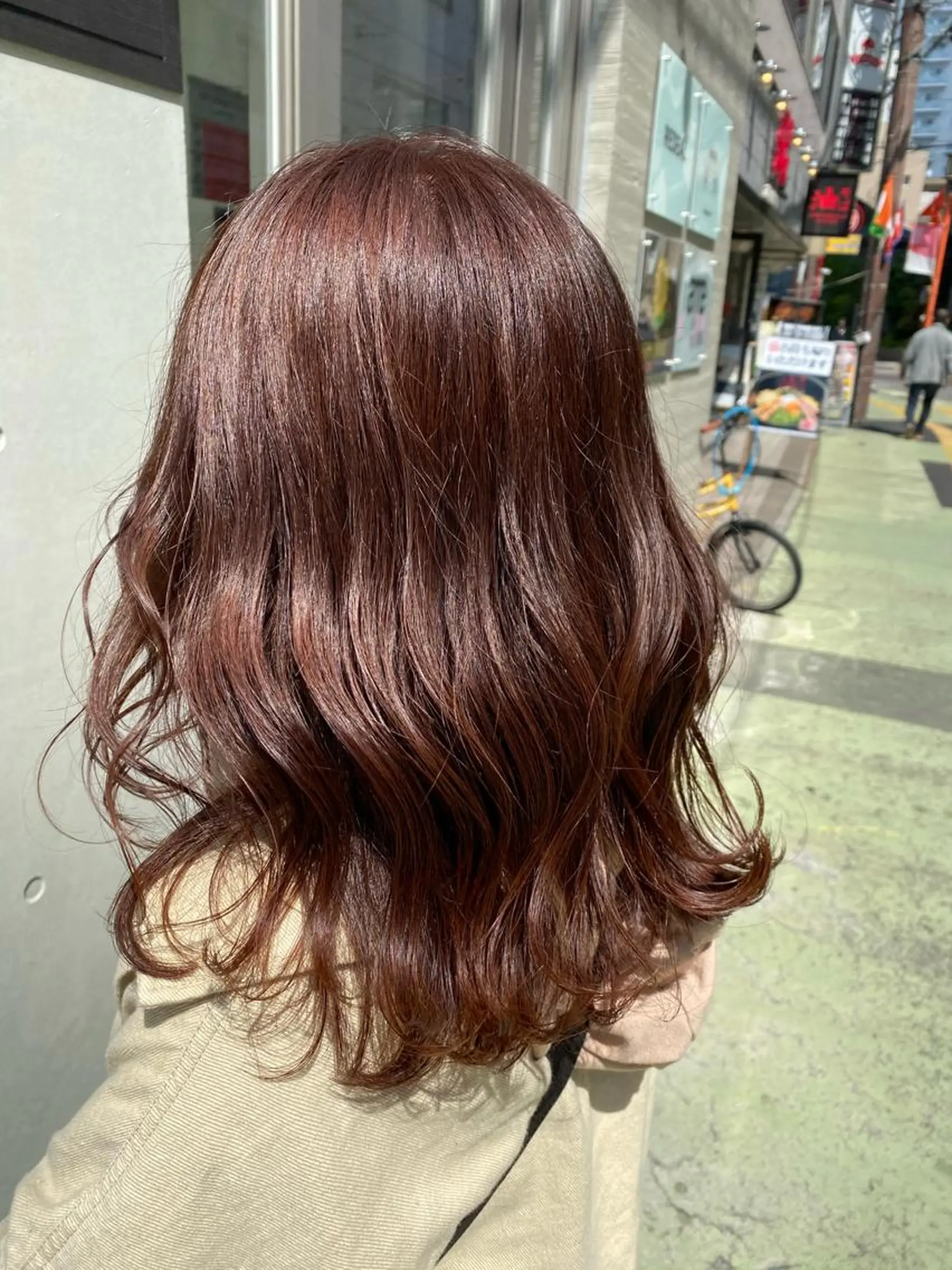 ミディアム カット ヘアカラー トリートメント 西山 恵太郎のヘアスタイル