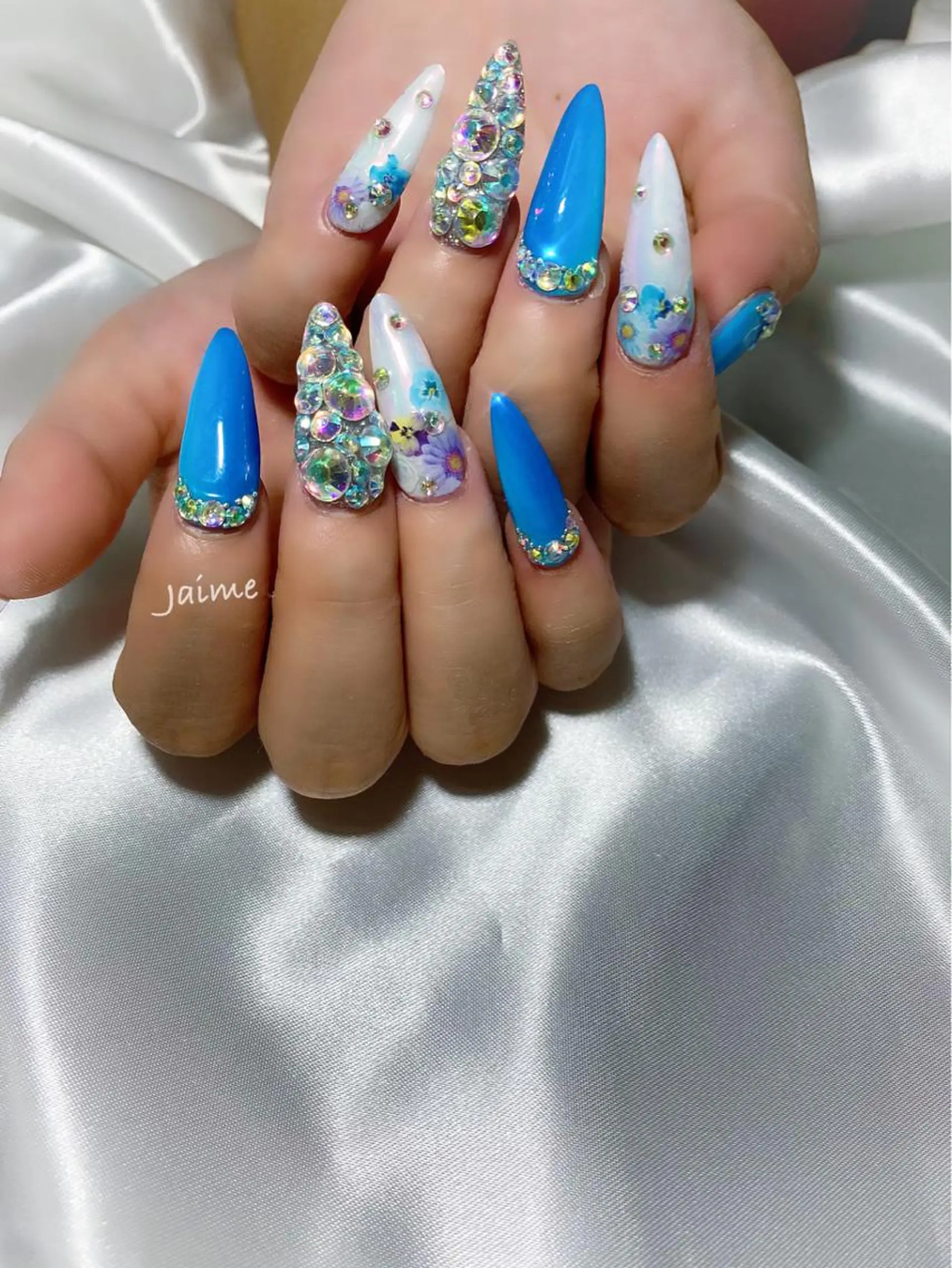 ロング ネイル Jaime Yuiのネイルデザイン