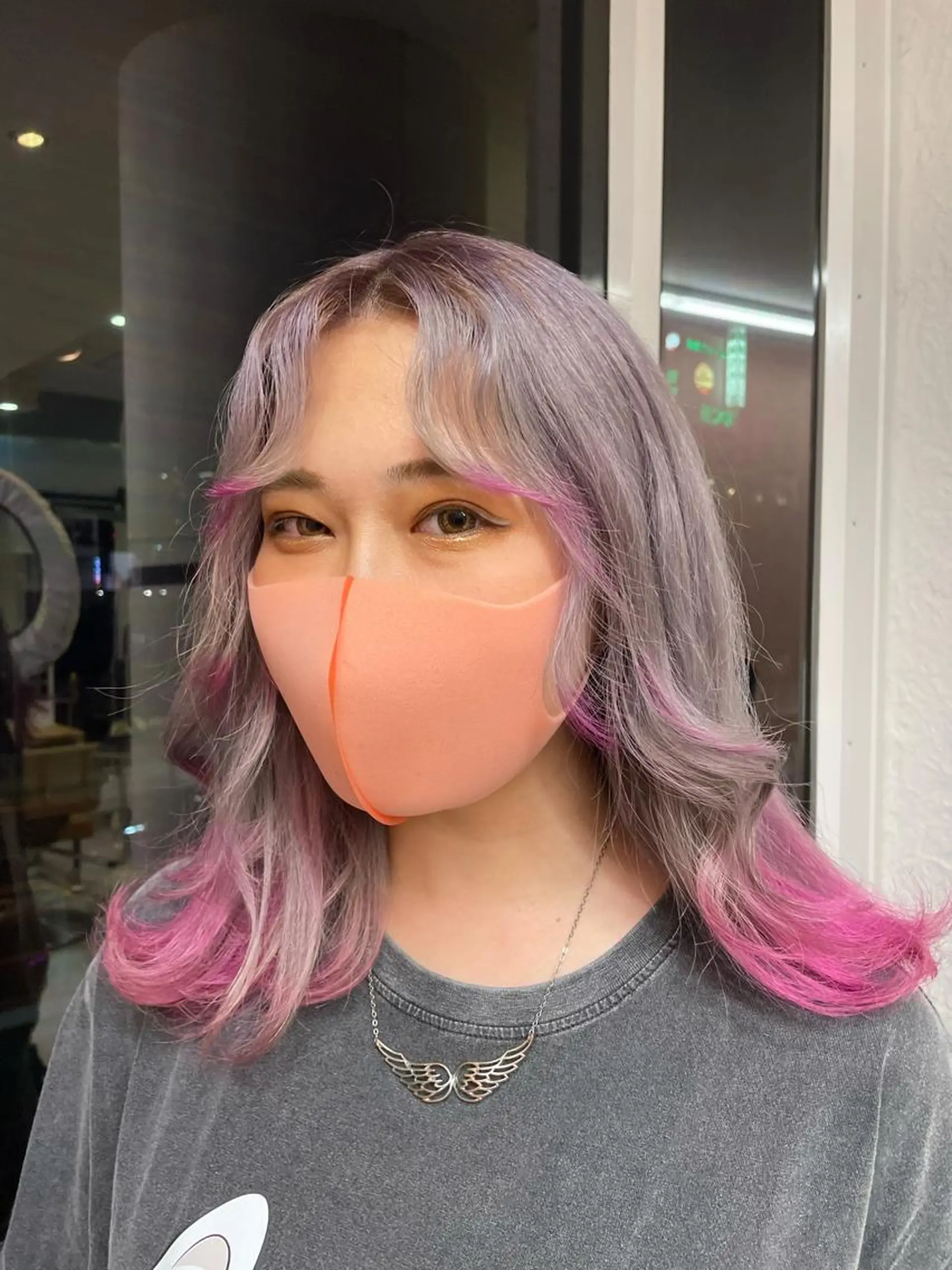 セミロング 艶ハイトーン👑♡ NATSUKIのヘアスタイル