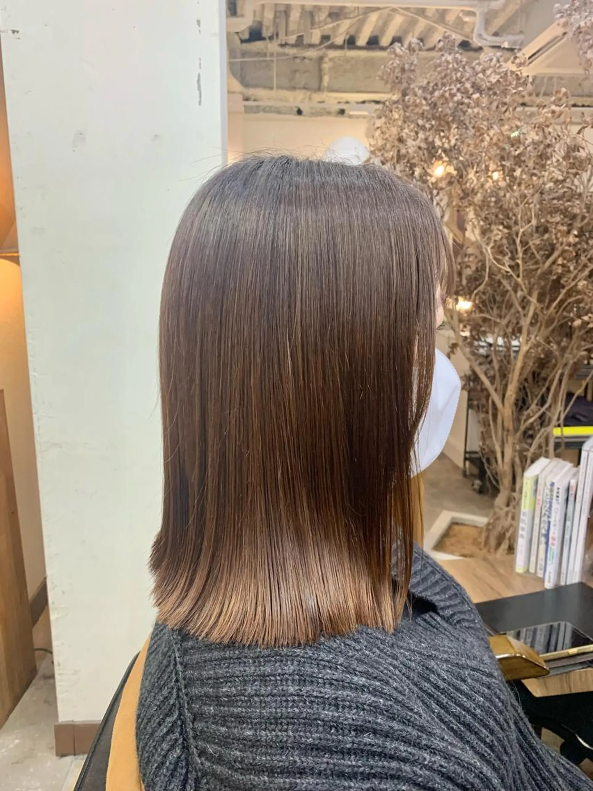 ミディアム カット 縮毛矯正 トリートメント LEB所属・下河 宗太のヘアスタイル