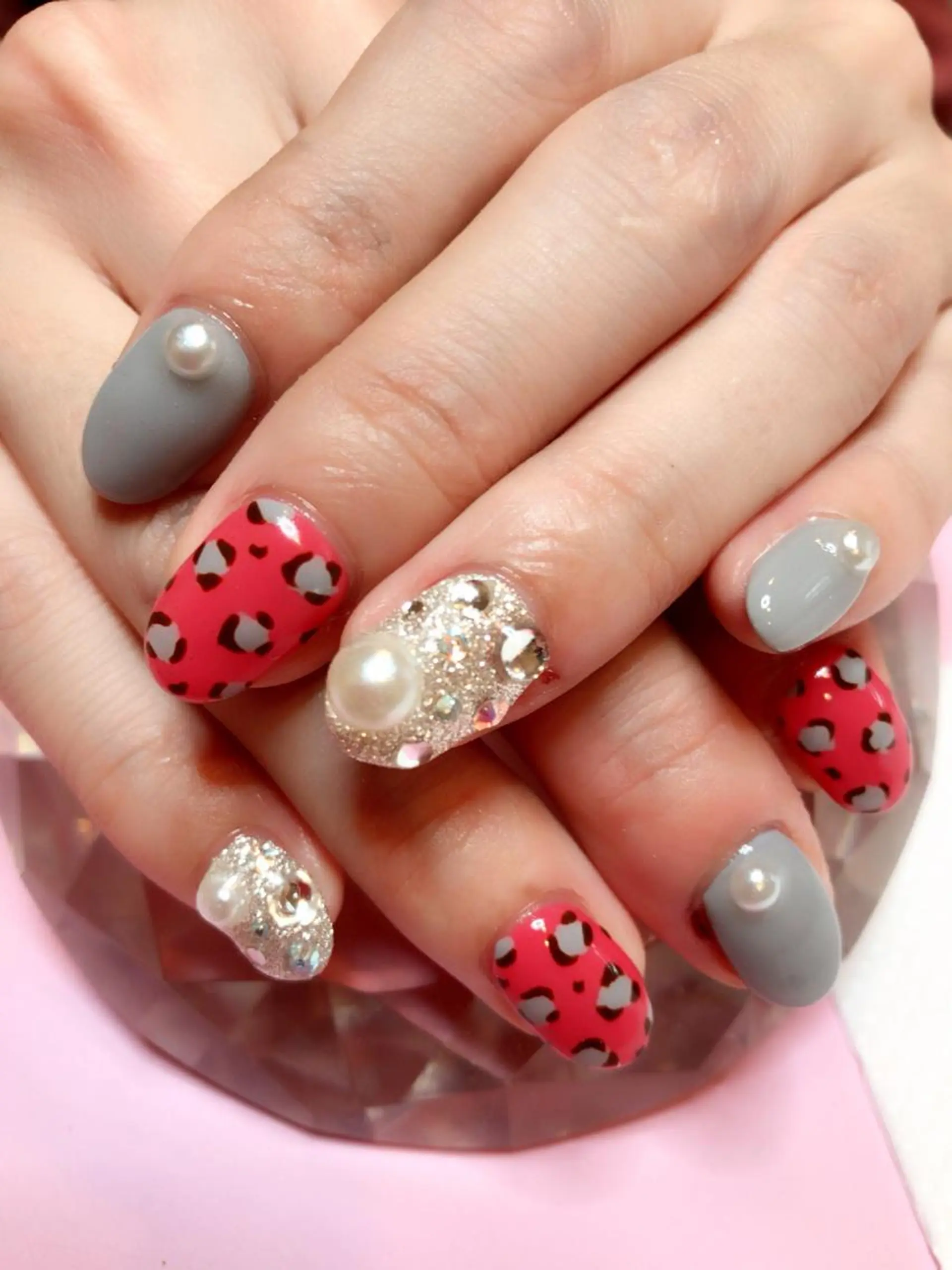 ネイル アートネイル シンプルネイル ストーンネイル ネイル/耳つぼ /新ホワイトニングのネイルデザイン