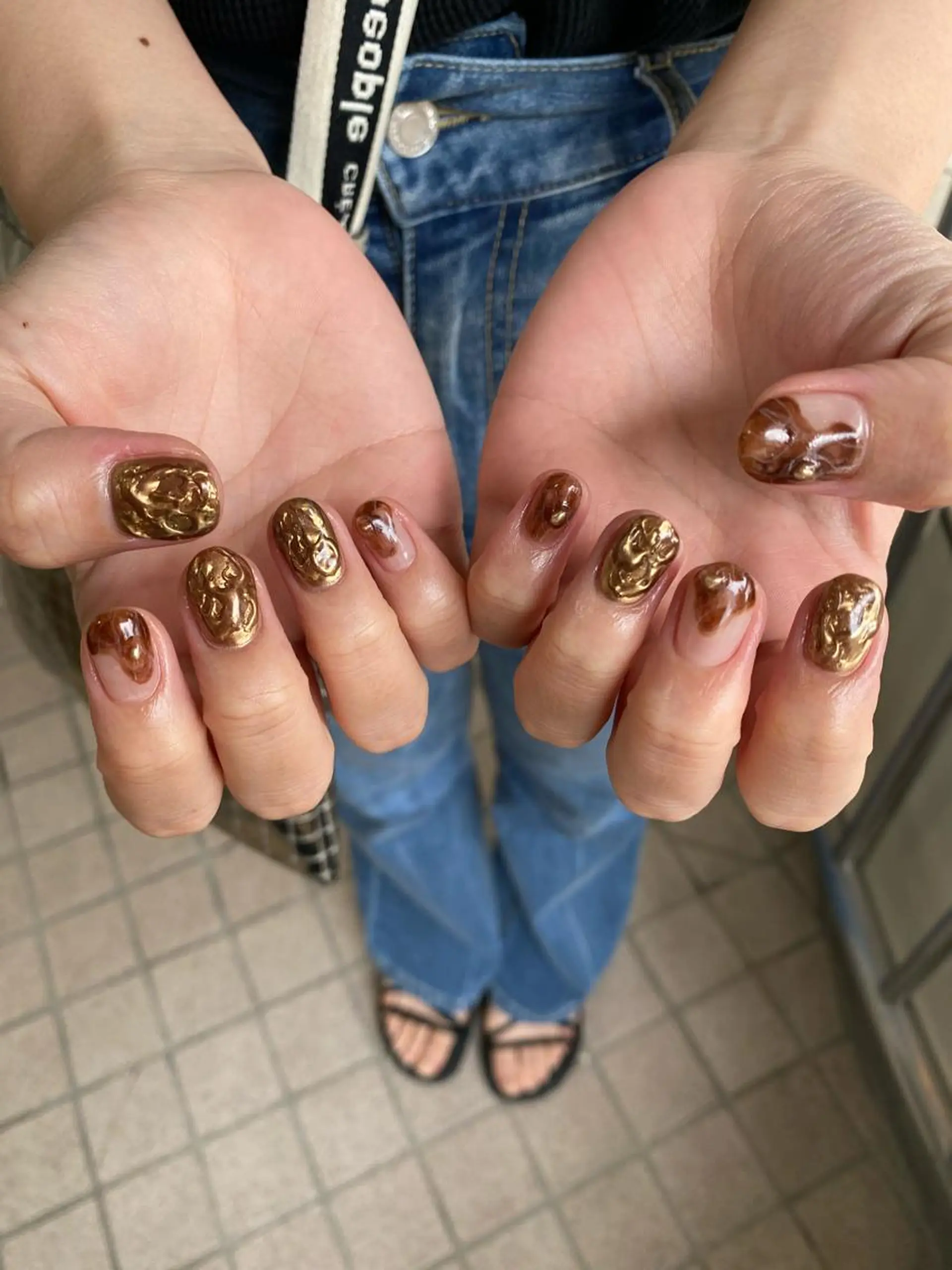 ネイル ブラウン ハンドネイル nable.所属・栗林 実莉のネイルデザイン