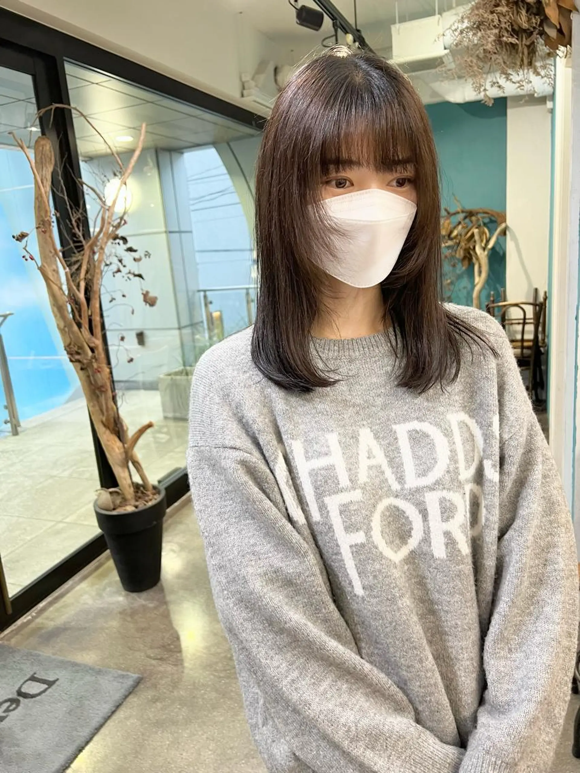 ミディアム ミディアムレイヤー 顔まわりレイヤー レイヤーカット トリートメント カット トリートメント 千葉 郁也のヘアスタイル