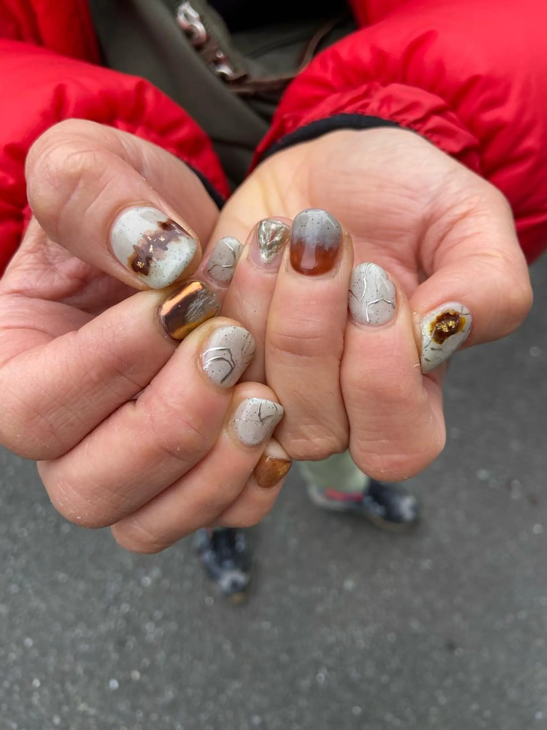 ネイル アートネイル ミラーネイル ニュアンスネイル ワンカラーネイル 冬ネイル . unffのネイルデザイン