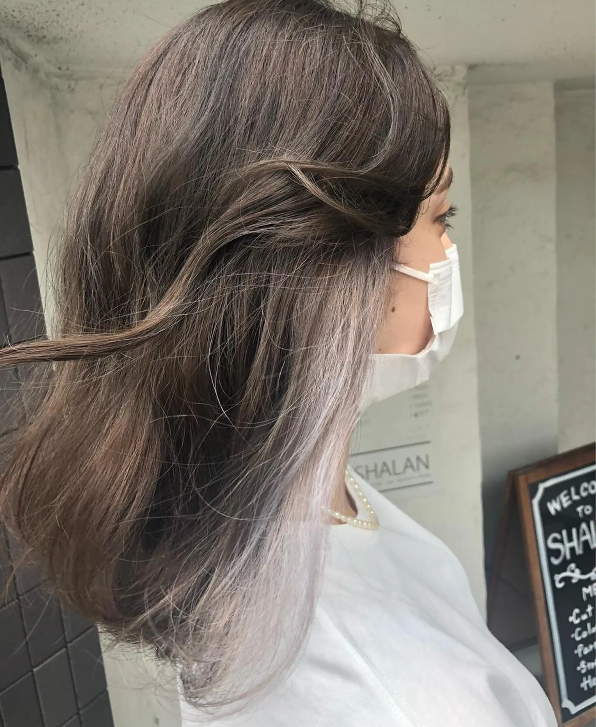 カラー ベージュカラー ホワイトベージュ ヘアカラー FUJINO RYOのヘアスタイル