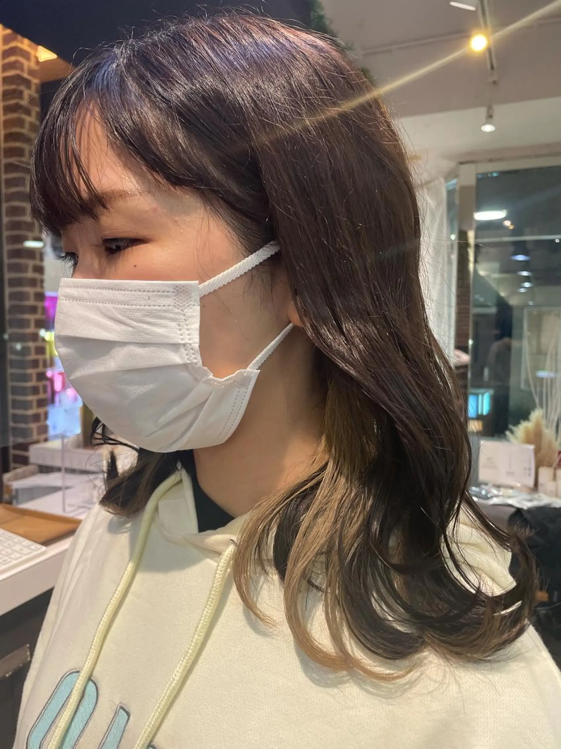 セミロング カラー ベージュカラー インナーカラー ヘアカラー トリートメント 韓国ヘア🦋 MIYUのヘアスタイル