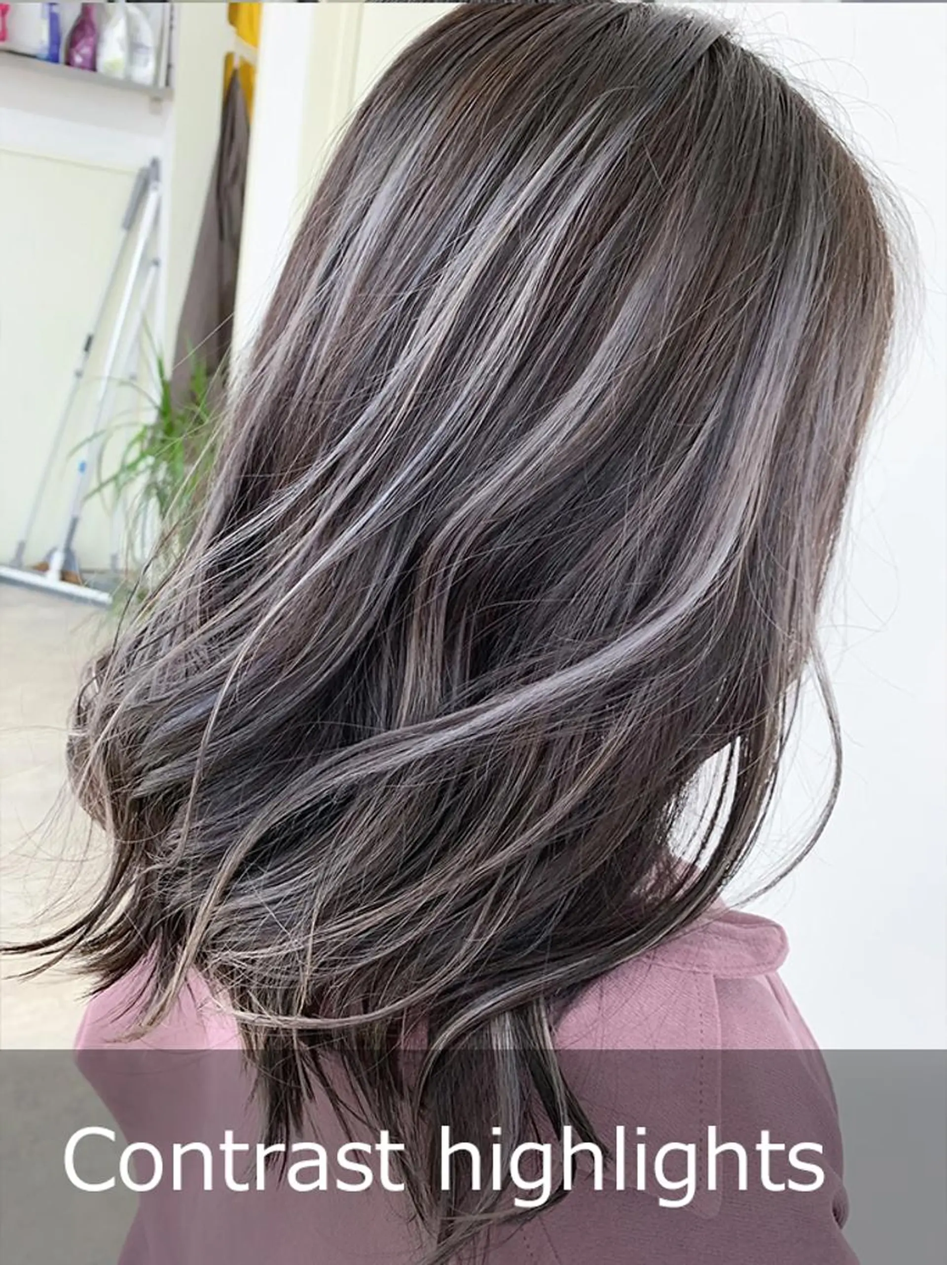 ミディアム 岡戸 颯良のヘアスタイル