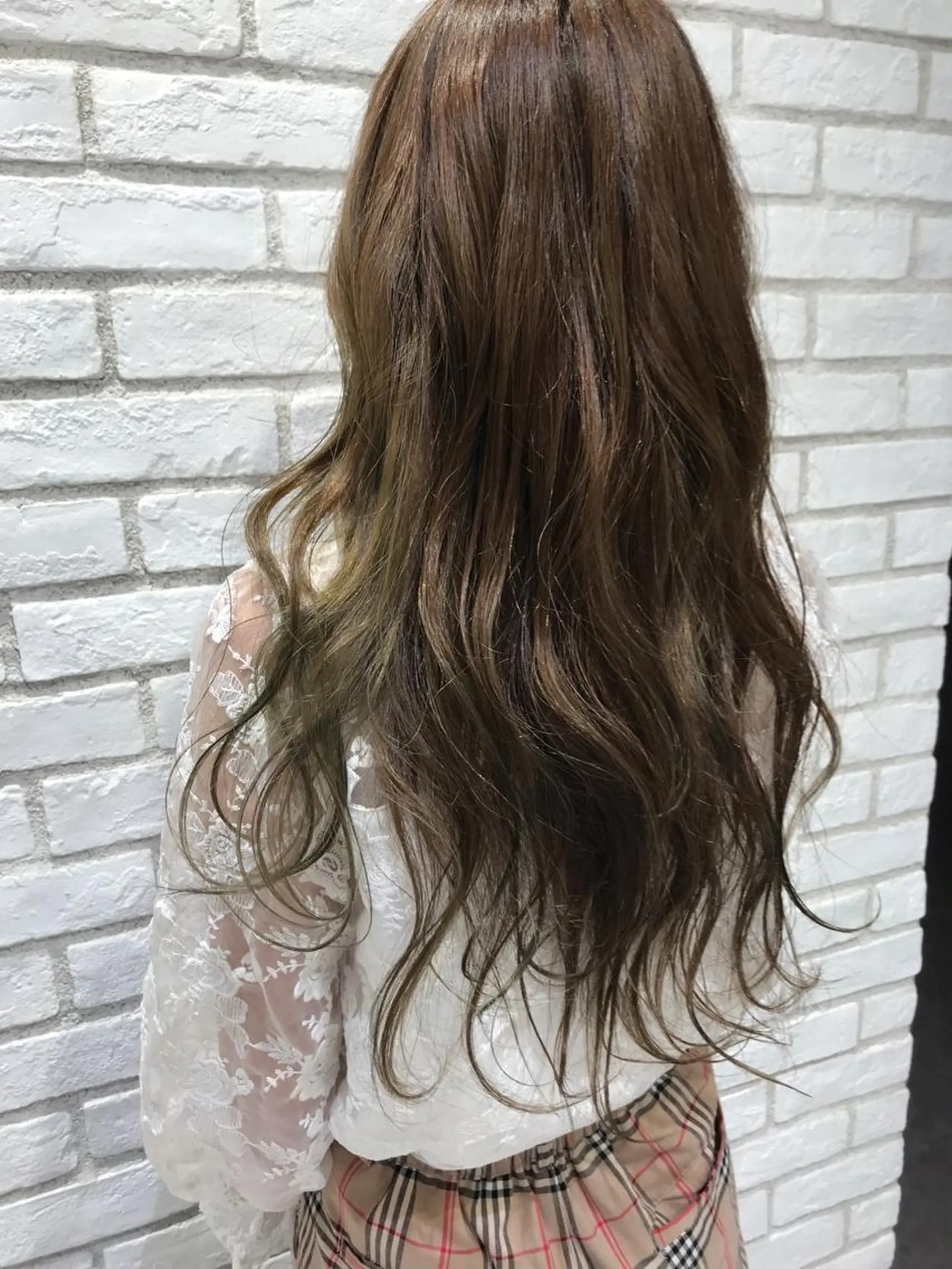 ロング カラー Ash 戸田公園店のヘアスタイル